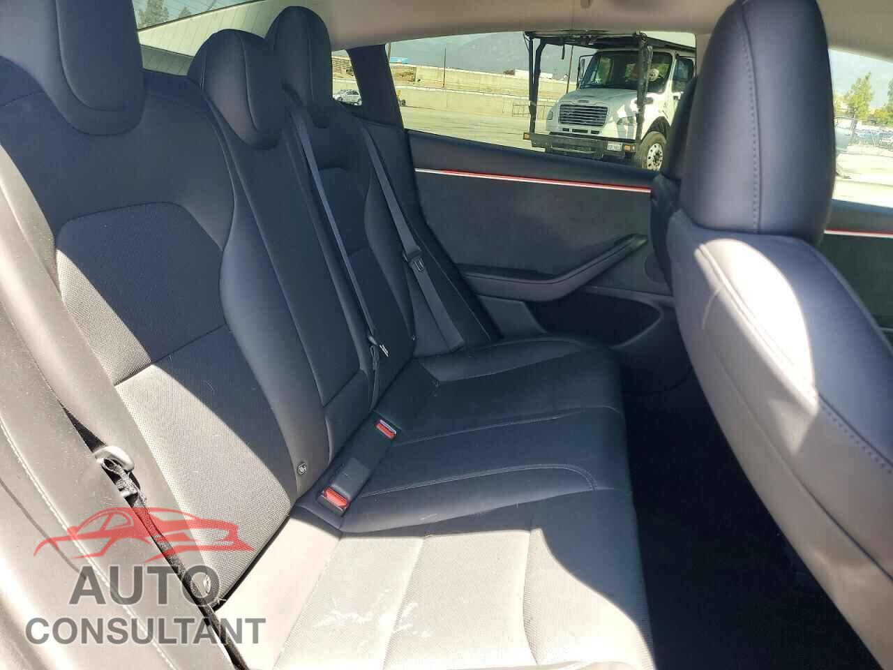 TESLA MODEL 3 2024 - 5YJ3E1EB7RF716973