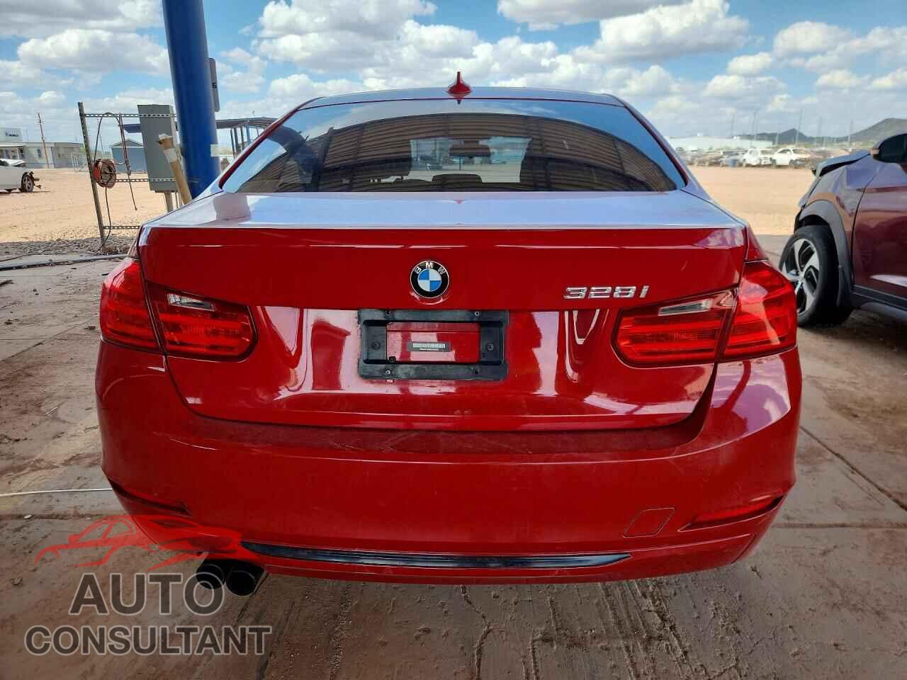 BMW 3 SERIES 2012 - WBA3C1C59CF432487