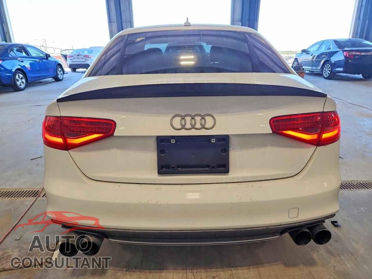 AUDI A4 2013 - WAUFFAFL9DN007549
