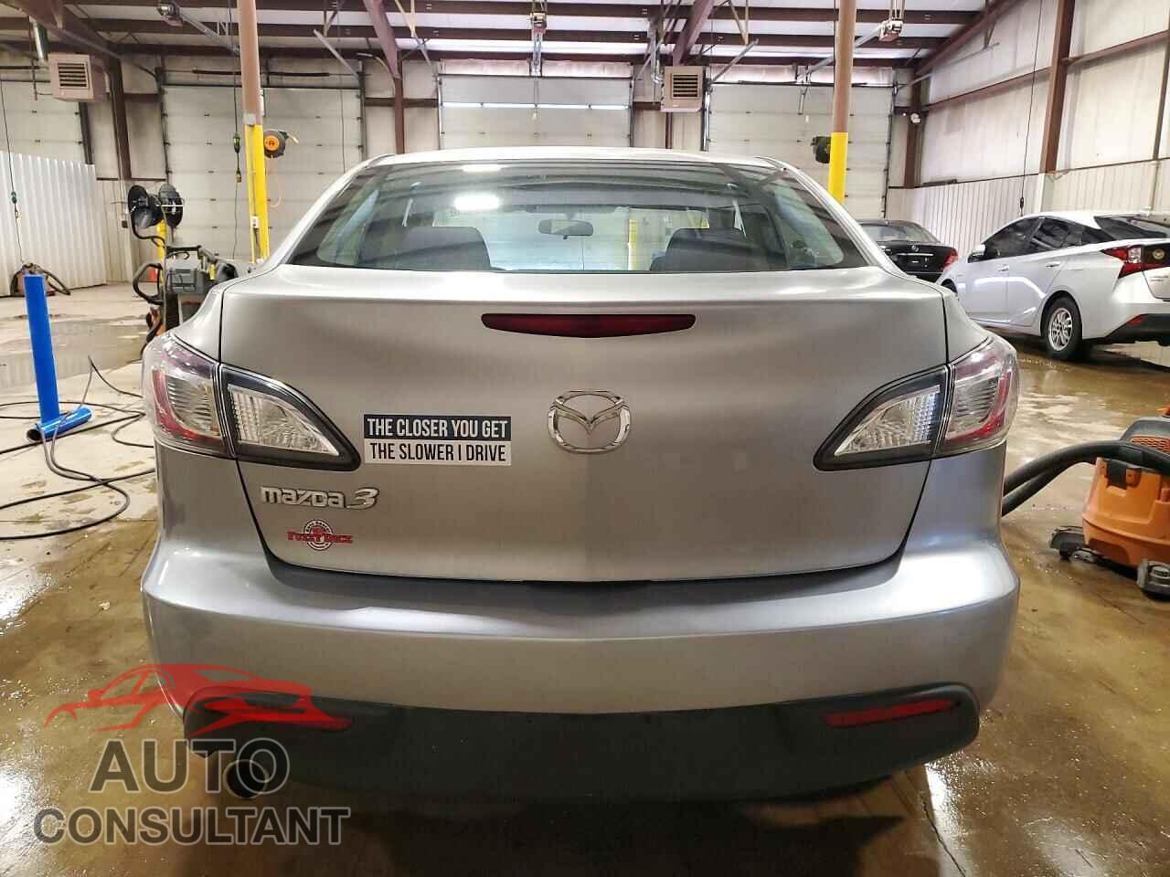 MAZDA 3 2010 - JM1BL1SG4A1155842
