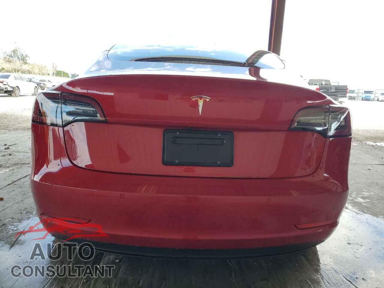 TESLA MODEL 3 2022 - 5YJ3E1EA0NF329568
