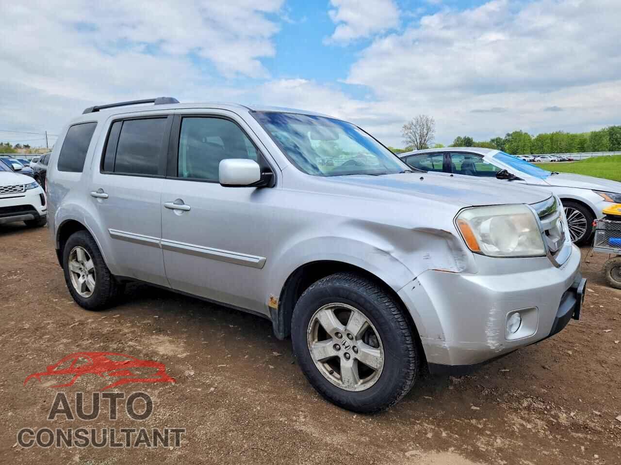 HONDA PILOT 2011 - 5FNYF4H59BB021135
