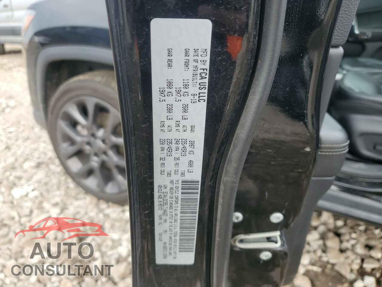 JEEP COMPASS 2020 - 3C4NJDCB5LT104627