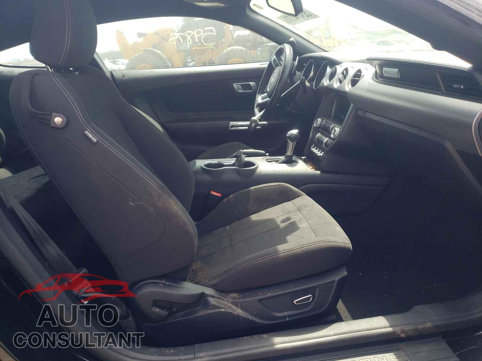 FORD MUSTANG 2018 - 1FA6P8TH2J5121824