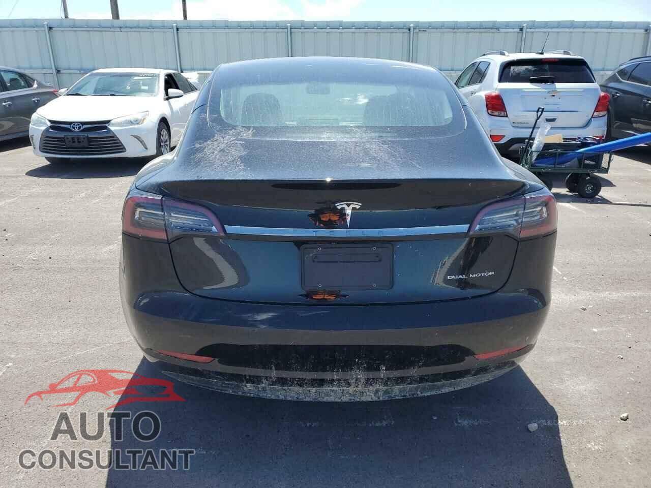 TESLA MODEL 3 2019 - 5YJ3E1EB4KF191179