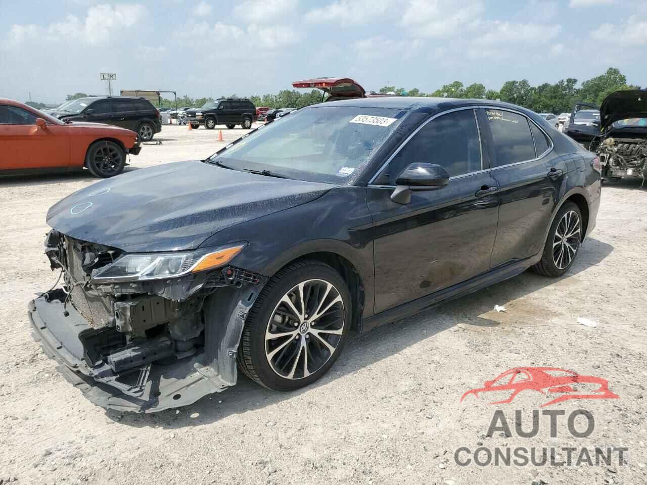 TOYOTA CAMRY 2018 - 4T1B11HK7JU640407