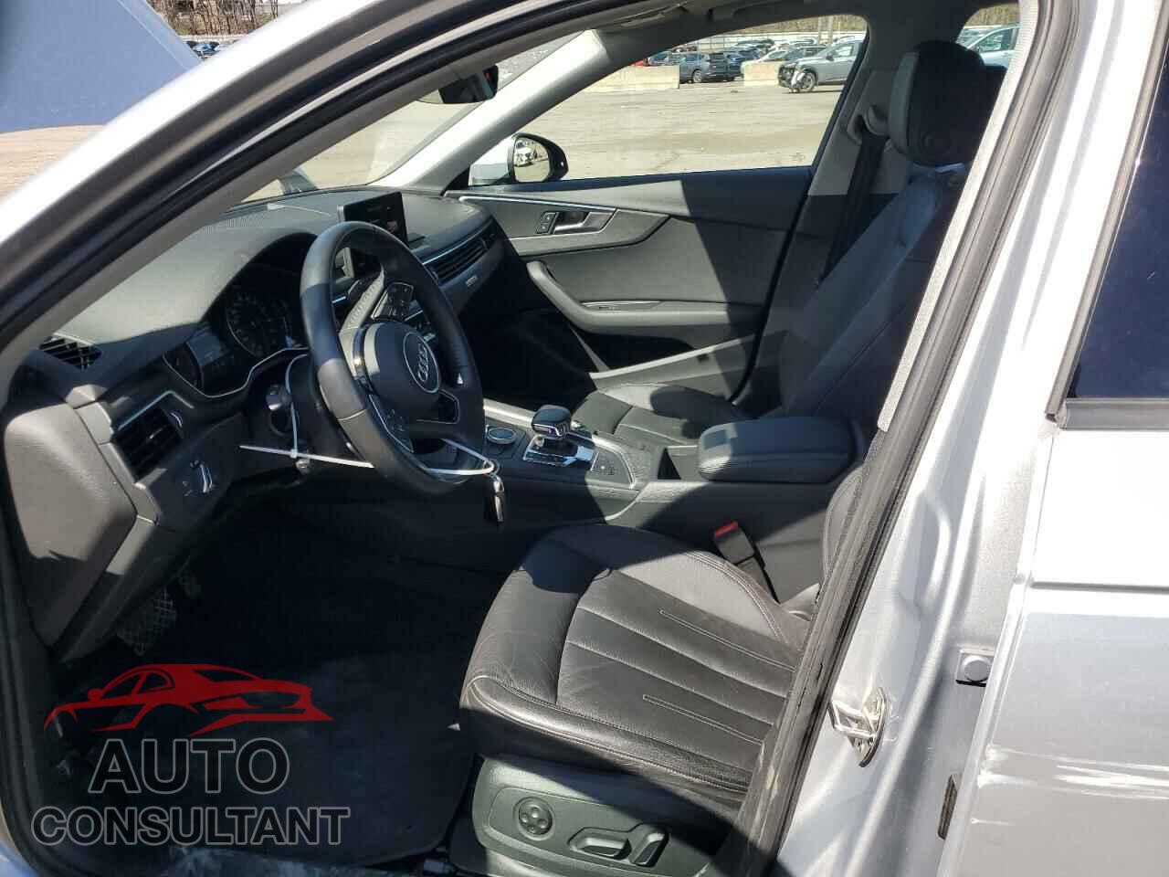 AUDI A4 2018 - WAUDNAF47JA043410