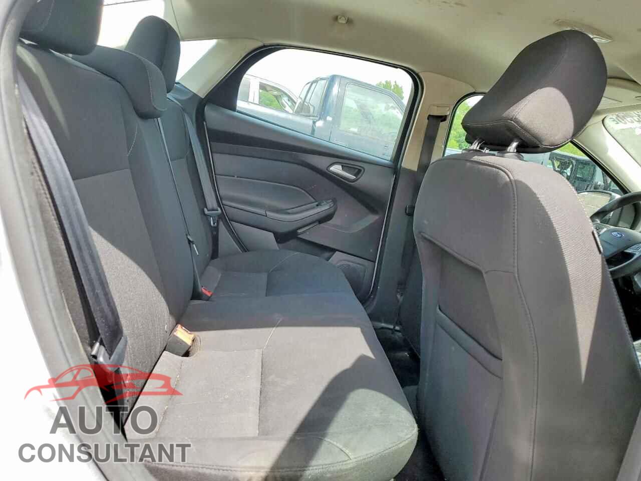 FORD FOCUS 2016 - 1FADP3F29GL330757