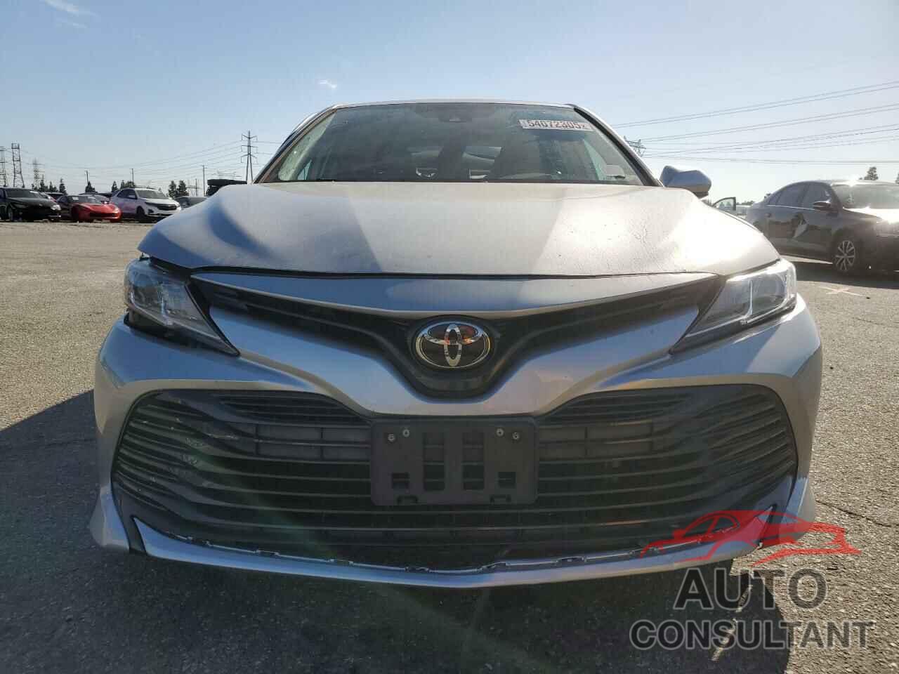 TOYOTA CAMRY 2019 - 4T1B11HK1KU708301
