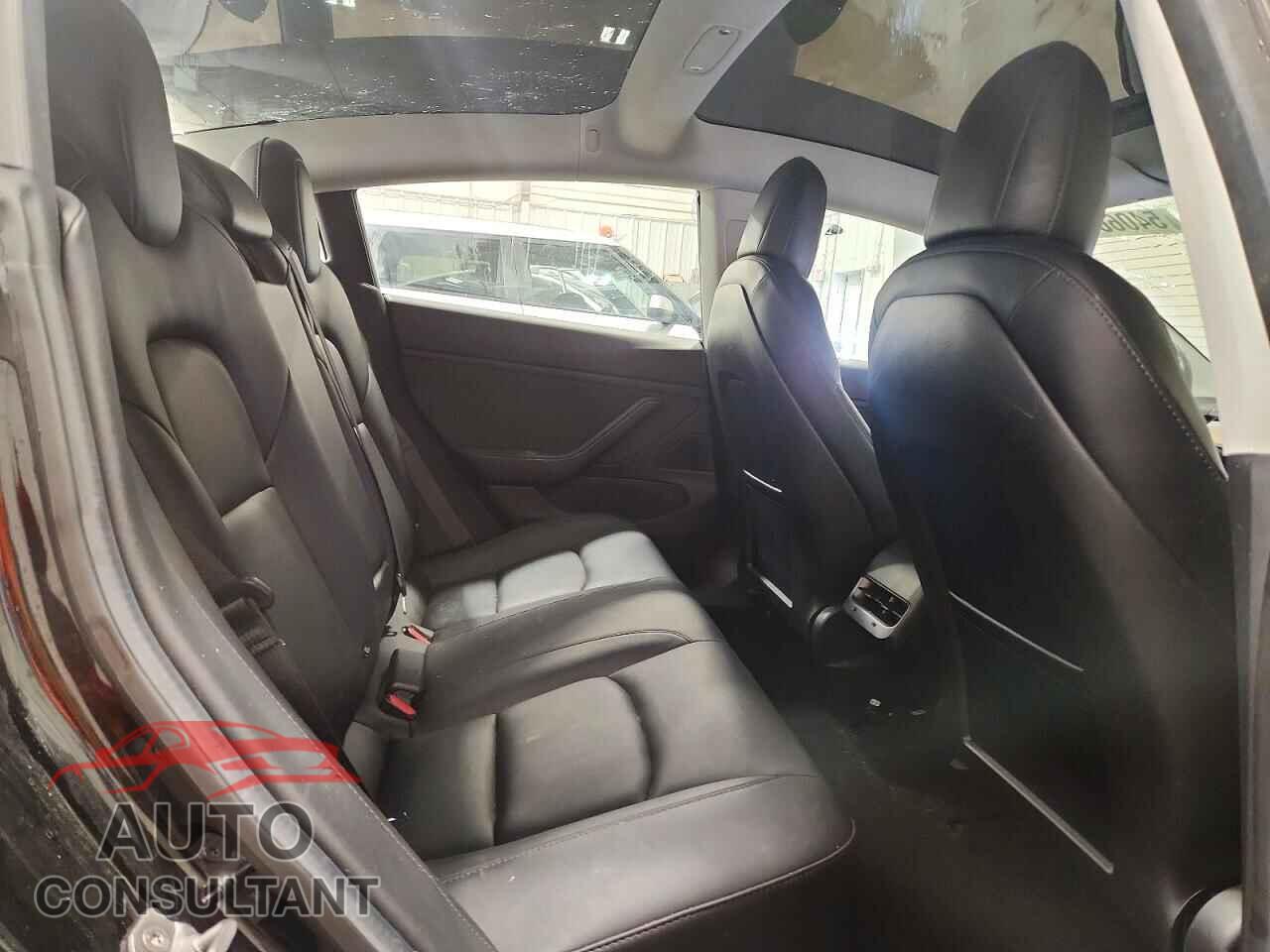 TESLA MODEL 3 2018 - 5YJ3E1EA8JF048449