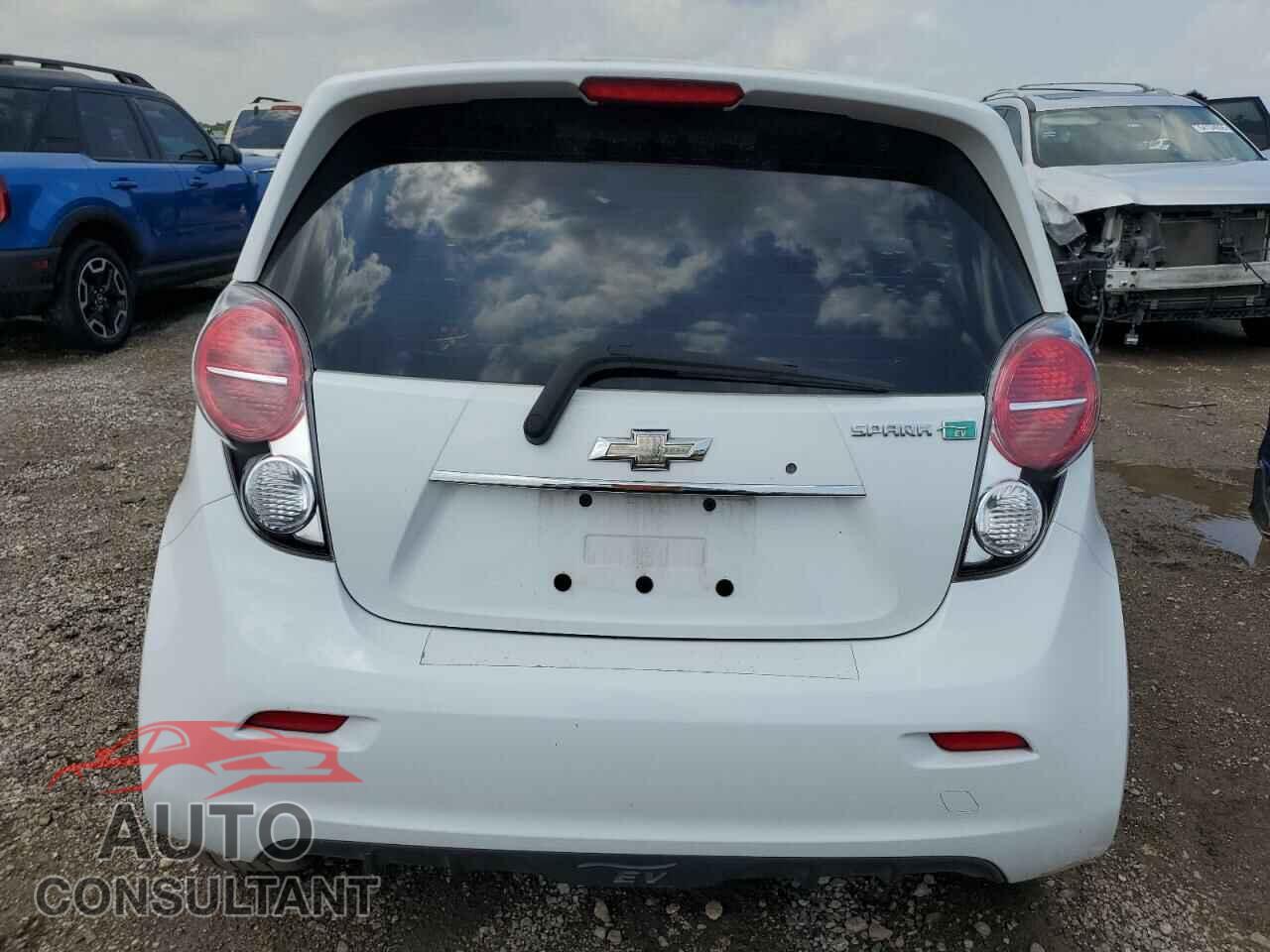 CHEVROLET SPARK 2015 - KL8CL6S00FC819014