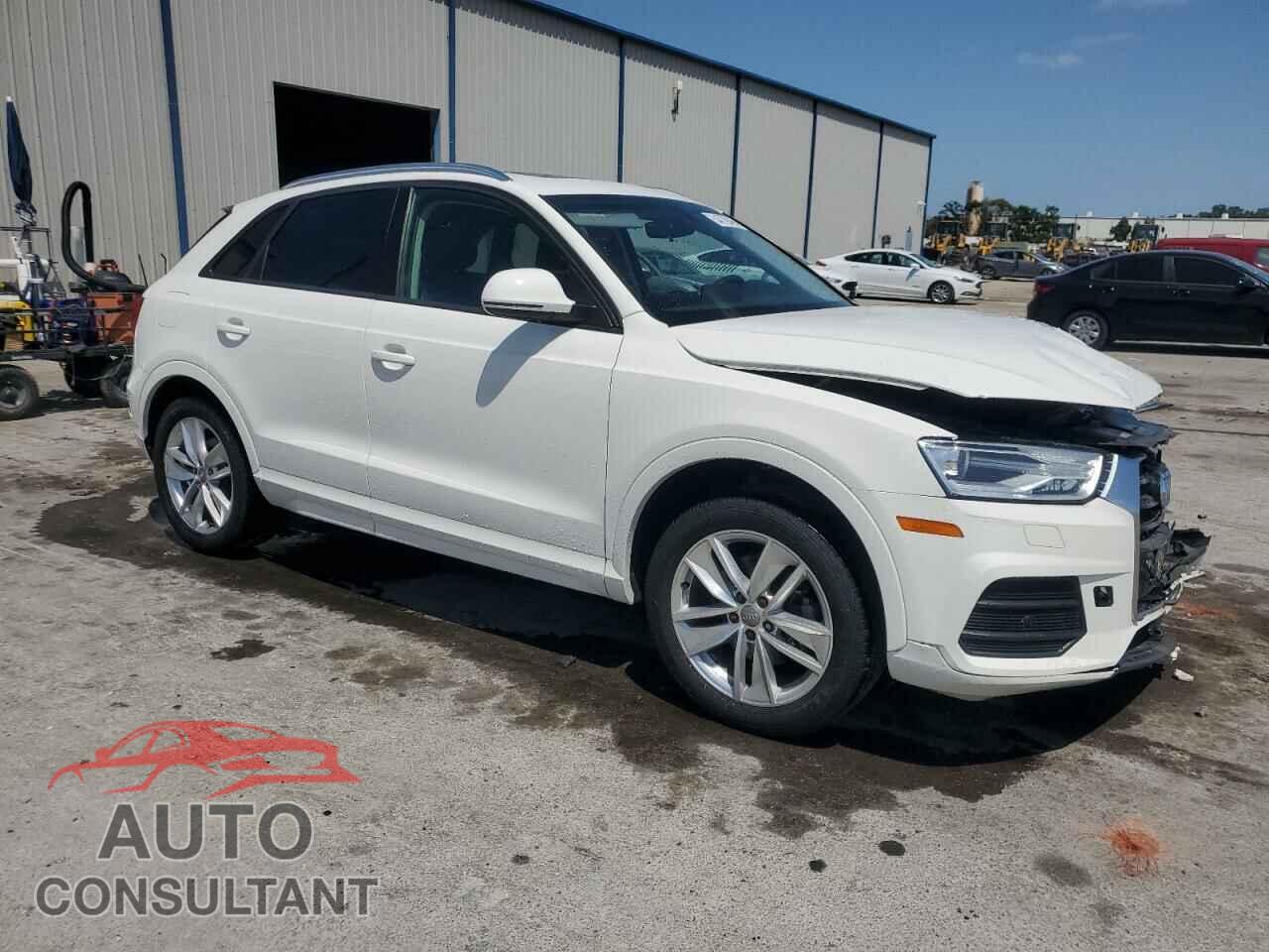 AUDI Q3 2017 - WA1BCCFS7HR014683