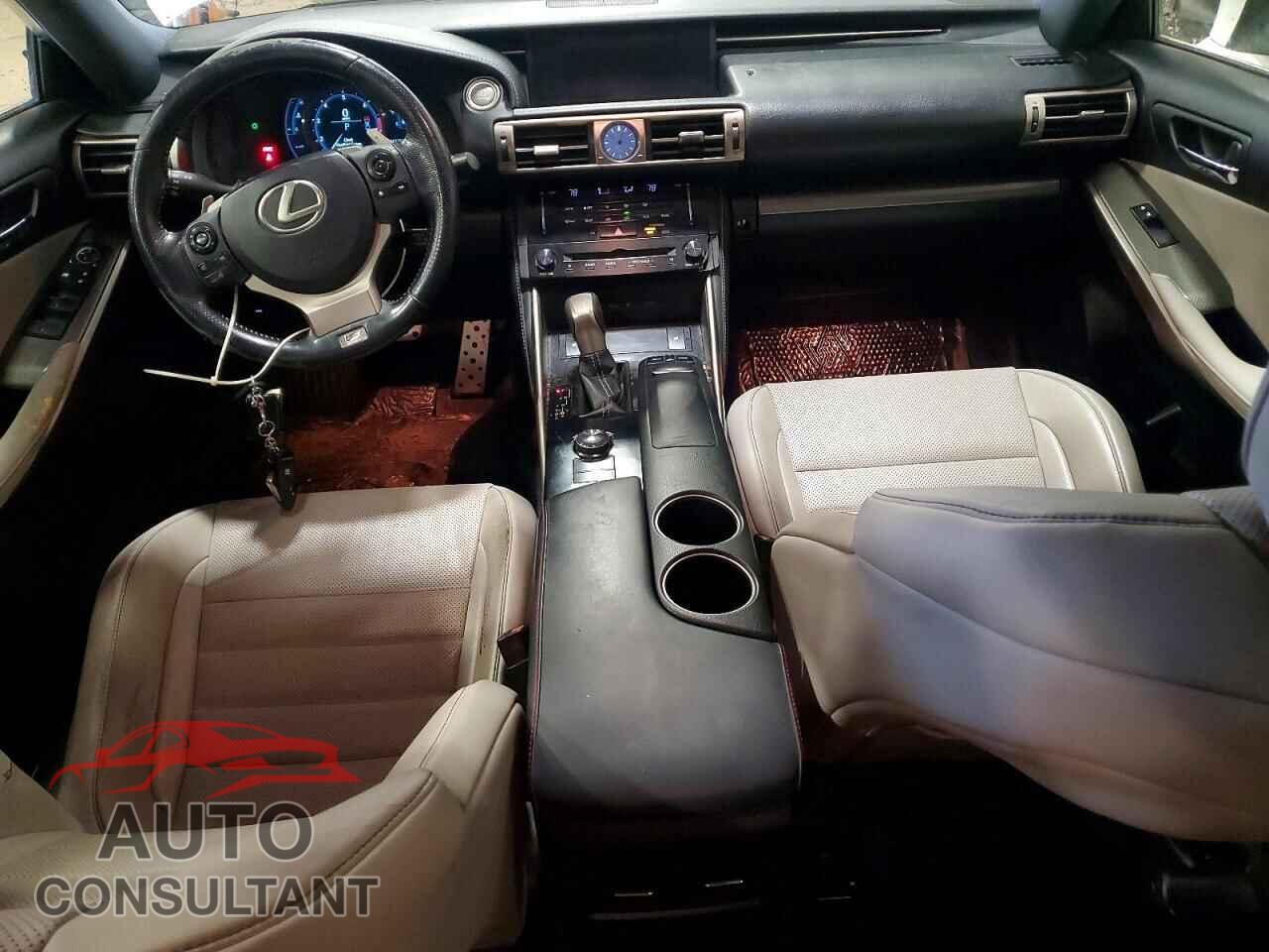LEXUS IS 2014 - JTHCF1D25E5000128