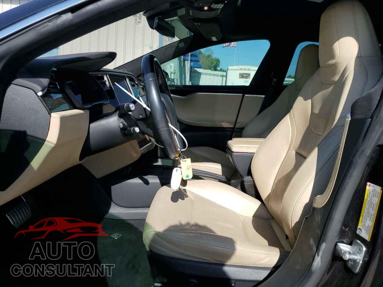 TESLA MODEL S 2015 - 5YJSA1E48FF118749