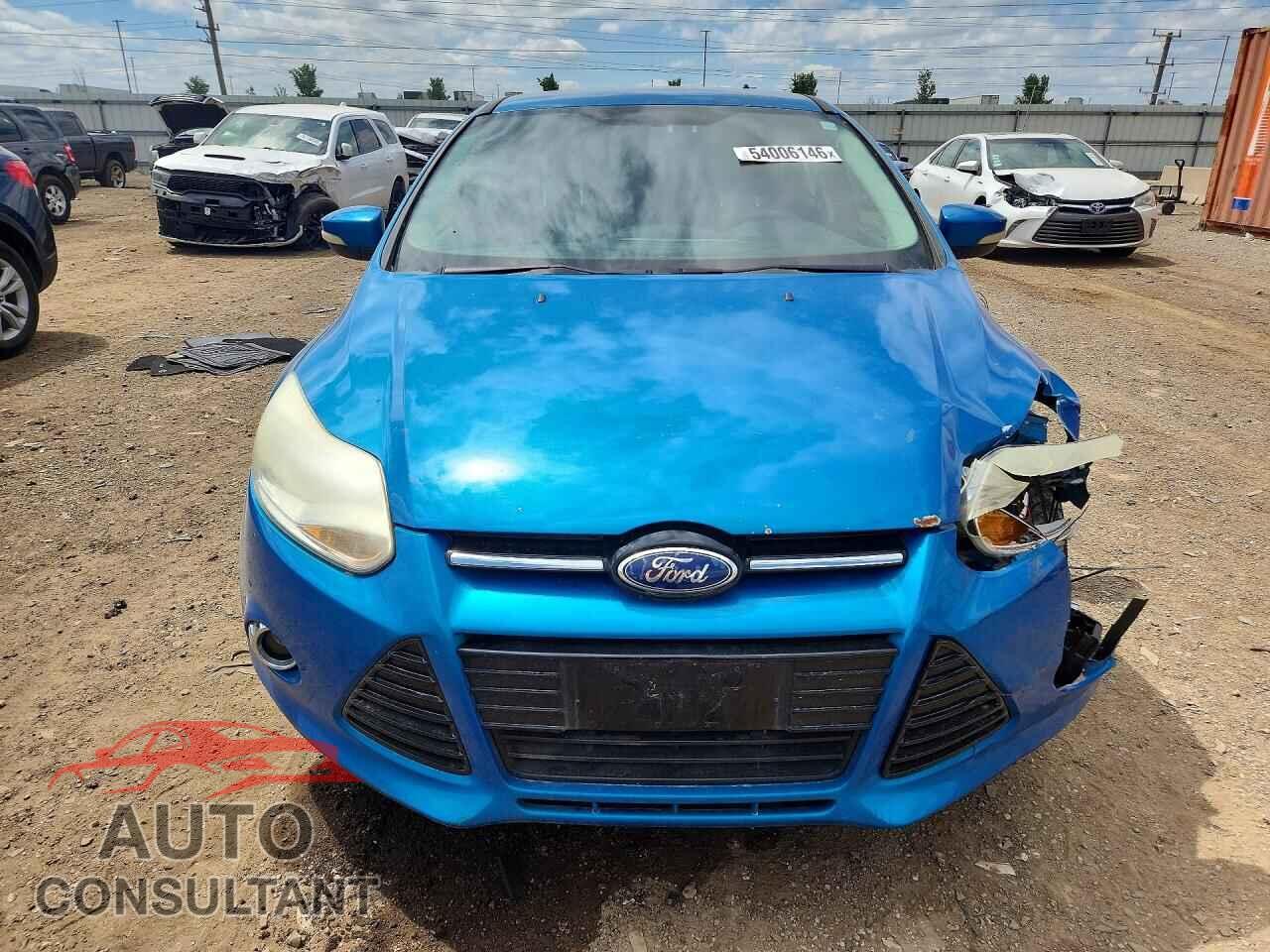 FORD FOCUS 2012 - 1FAHP3H22CL237071