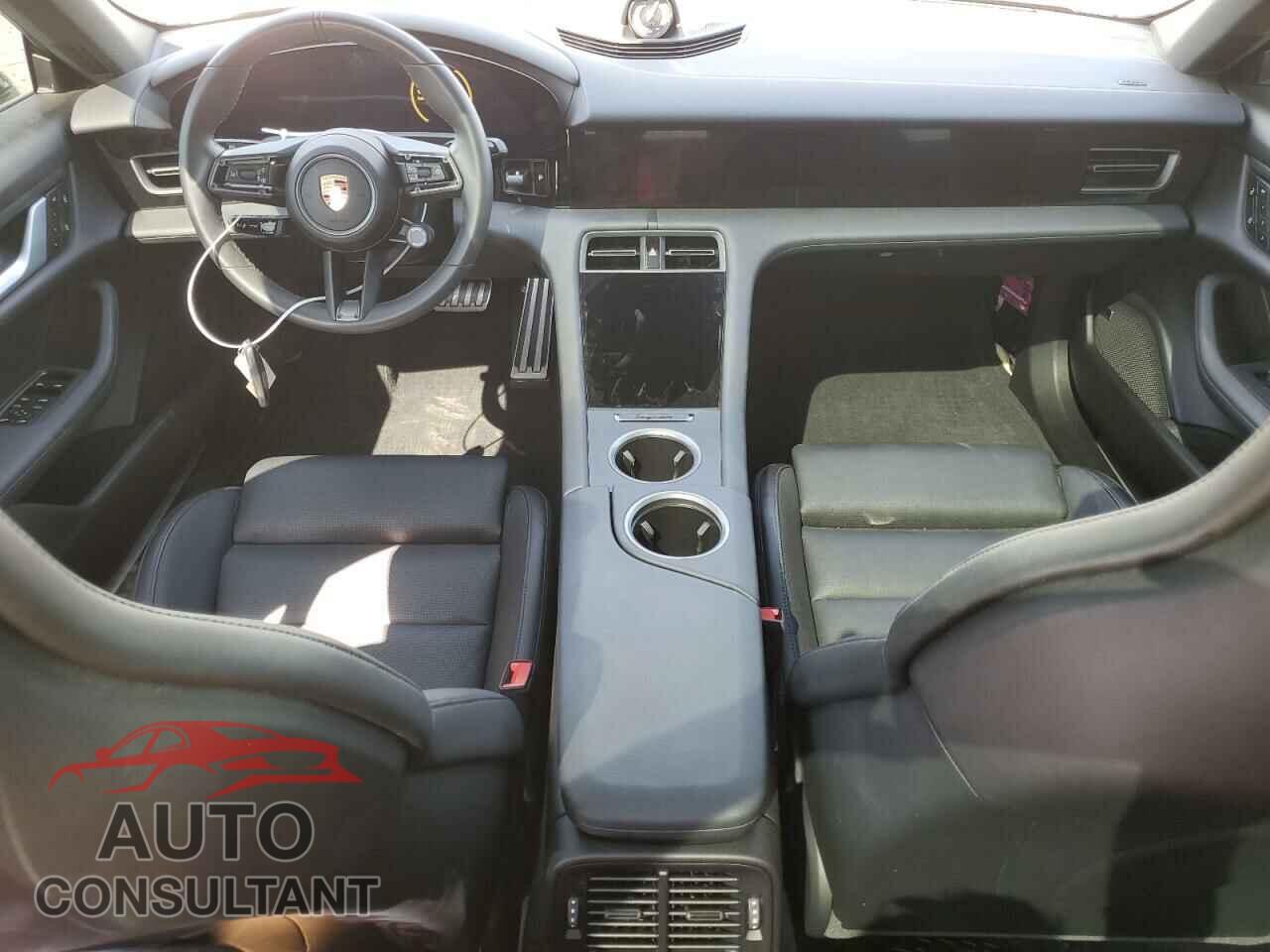 PORSCHE TAYCAN 2022 - WP0AA2Y19NSA15847