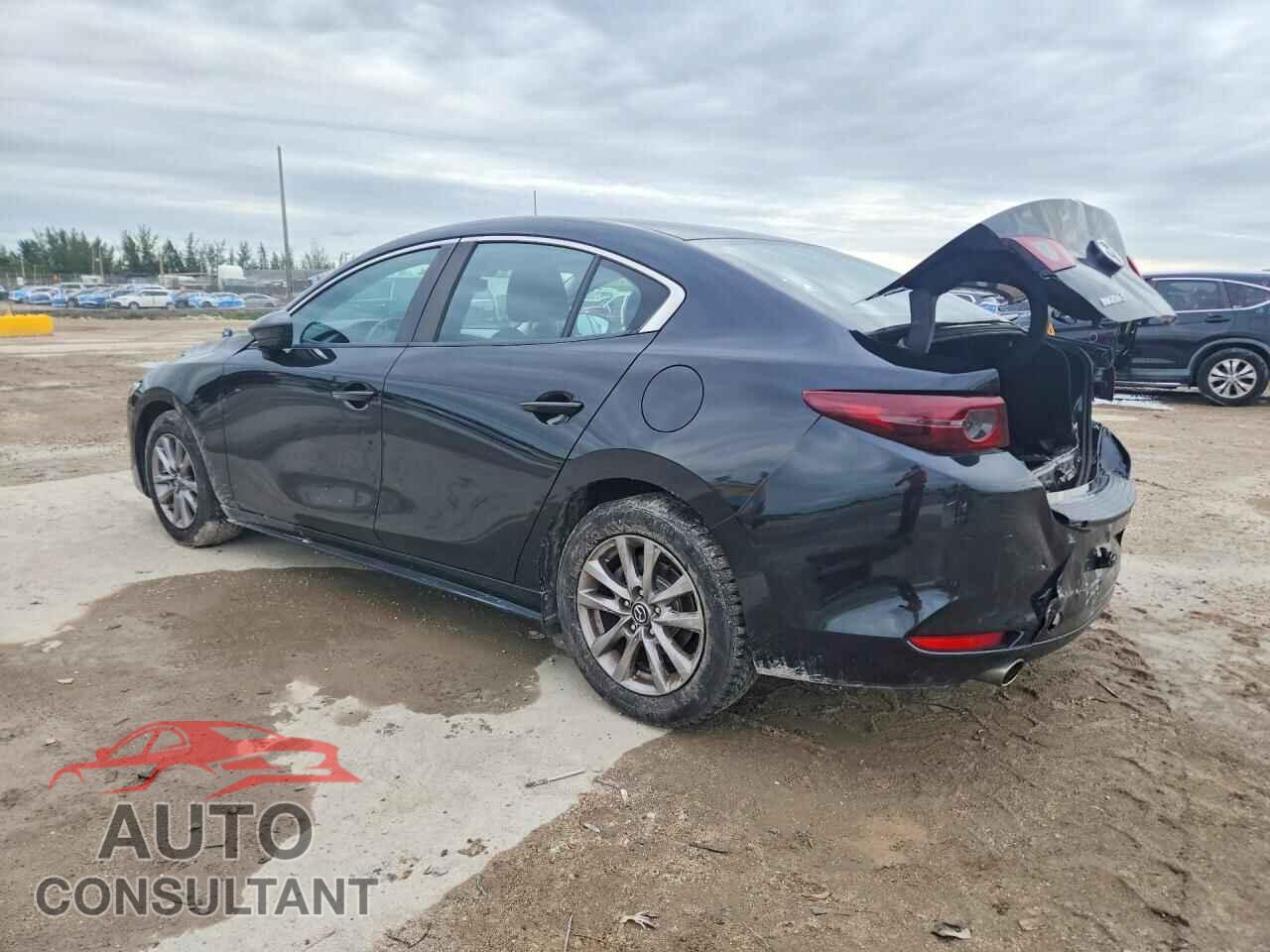 MAZDA 3 2021 - JM1BPAA72M1328851