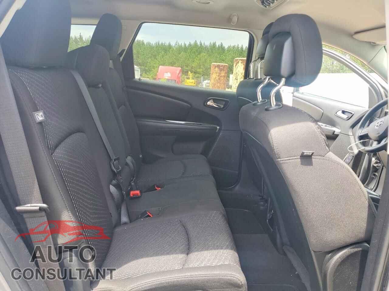 DODGE JOURNEY 2017 - 3C4PDCBG7HT510651