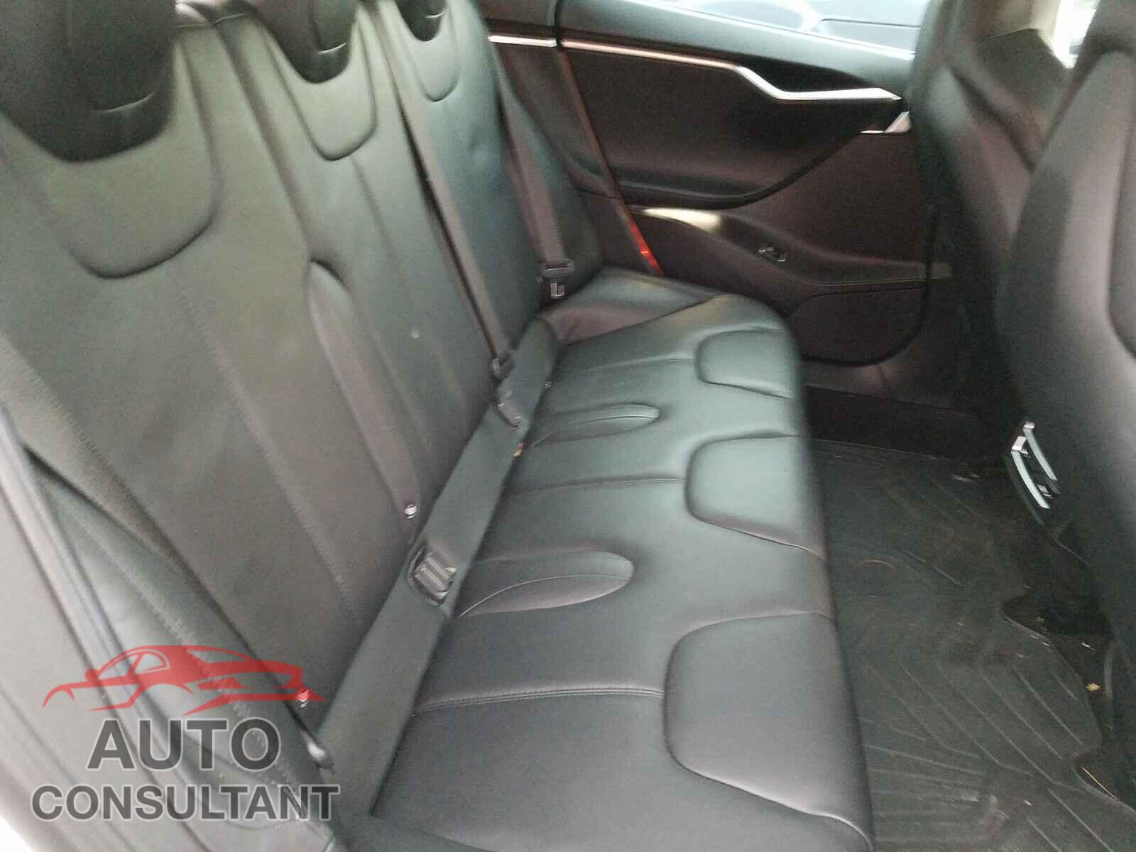 TESLA MODEL S 2016 - 5YJSA1E20GF140924