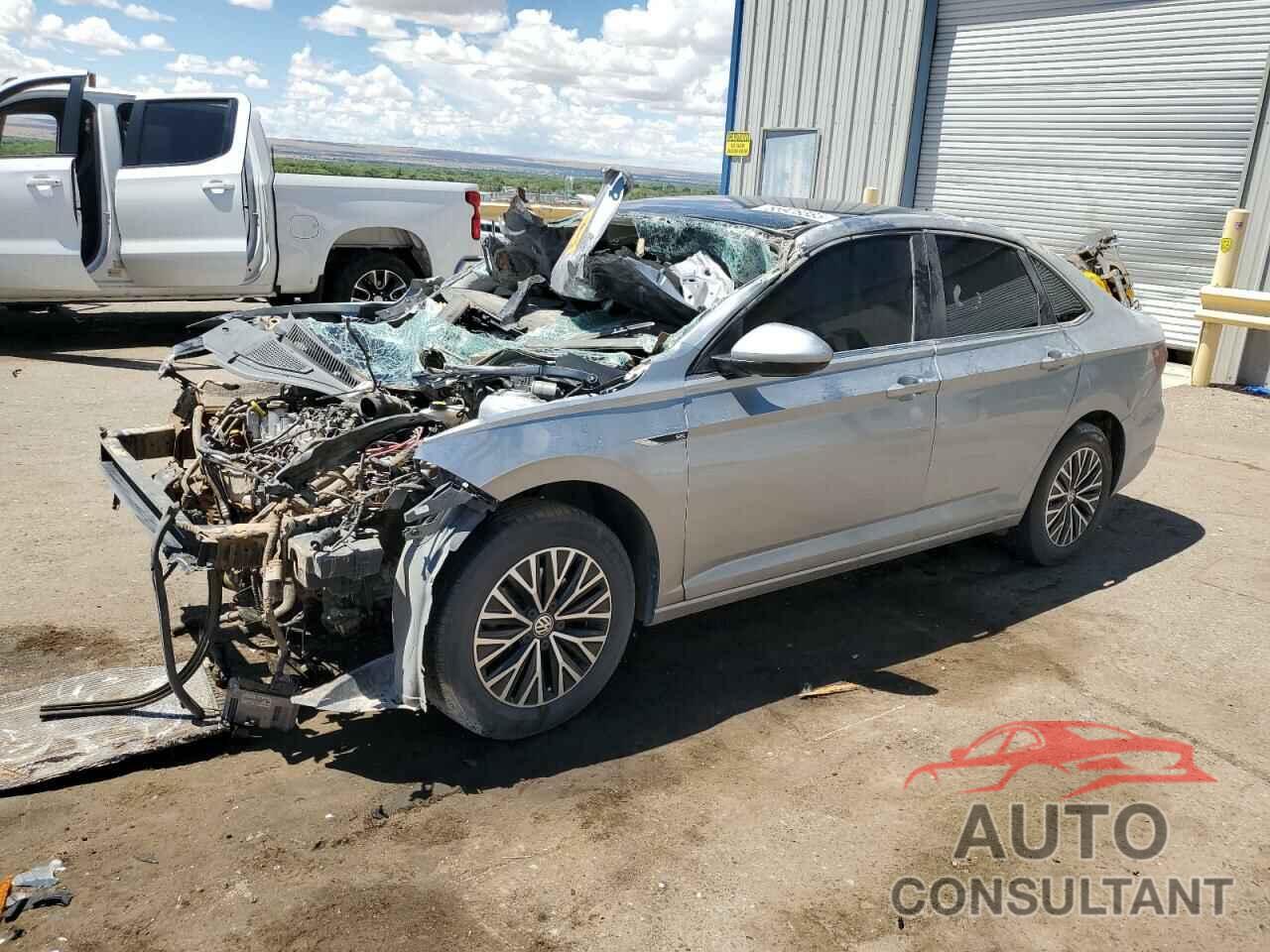 VOLKSWAGEN JETTA 2019 - 3VWEB7BU3KM198823