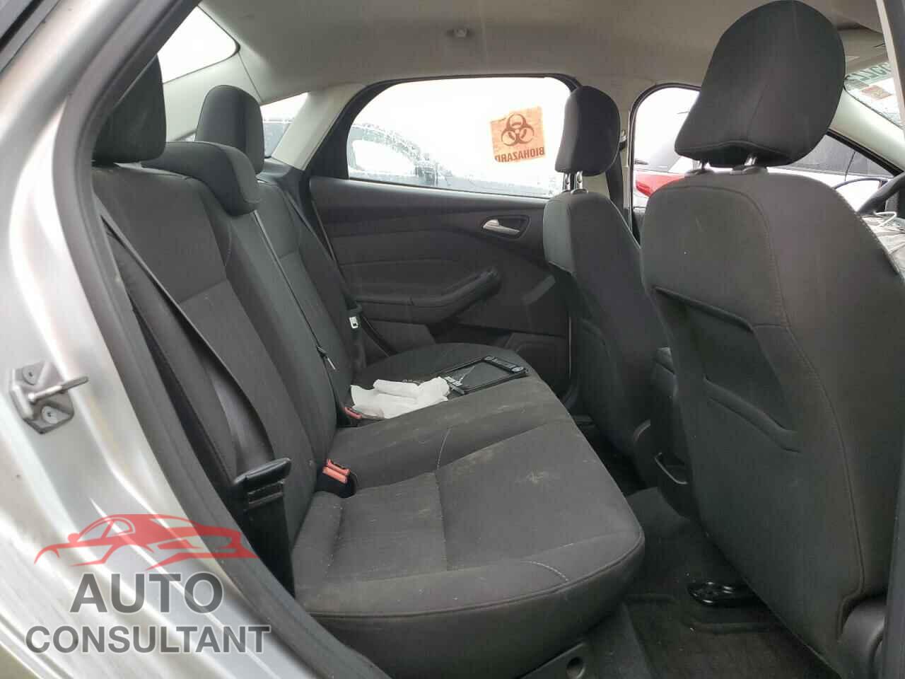 FORD FOCUS 2016 - 1FADP3F24GL272041