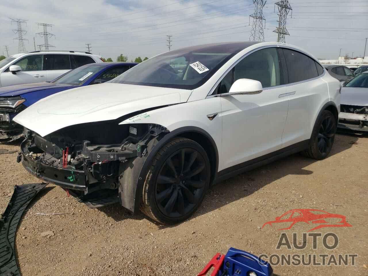 TESLA MODEL X 2018 - 5YJXCAE20JF104125