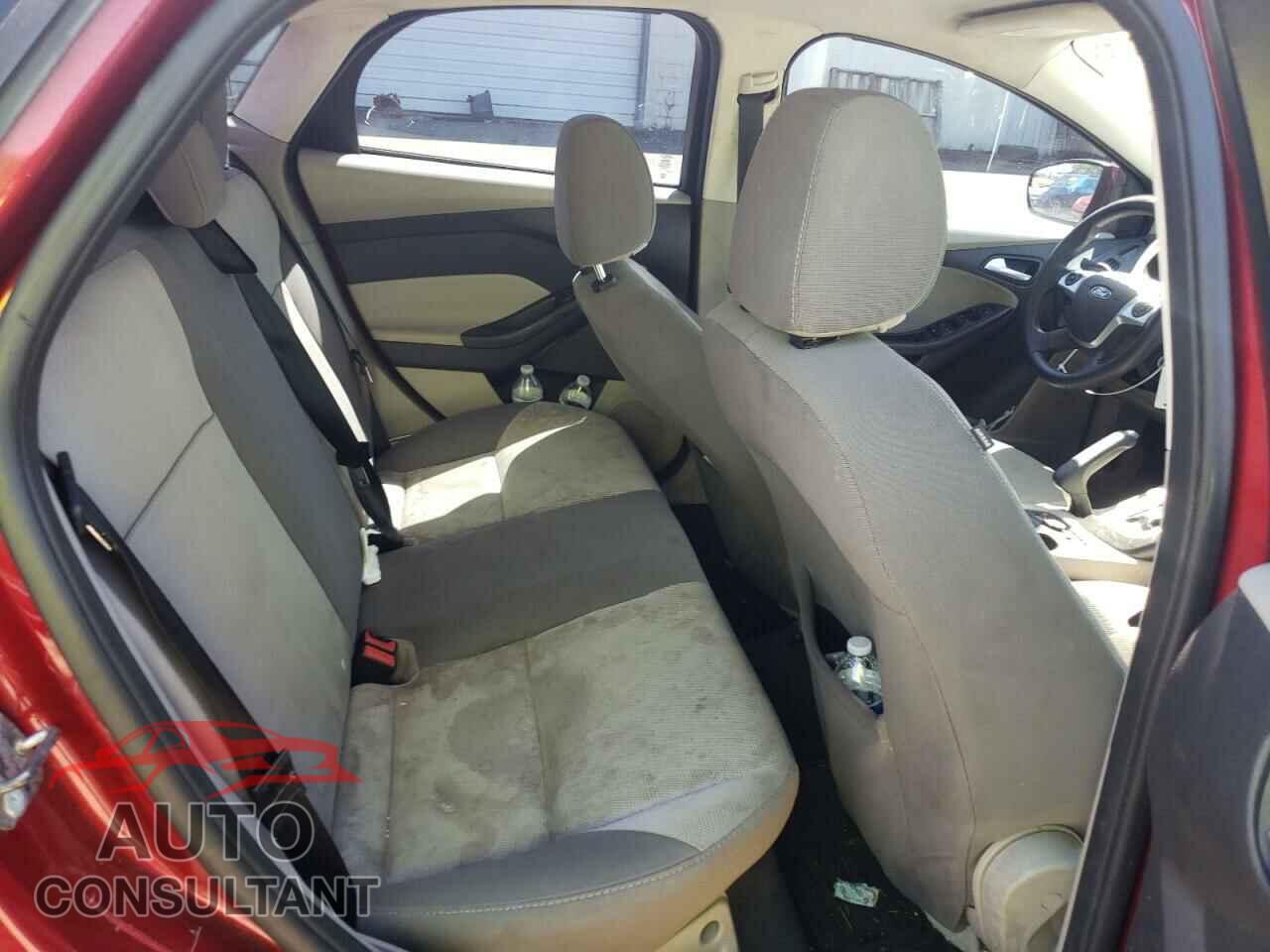 FORD FOCUS 2014 - 1FADP3F29EL412467