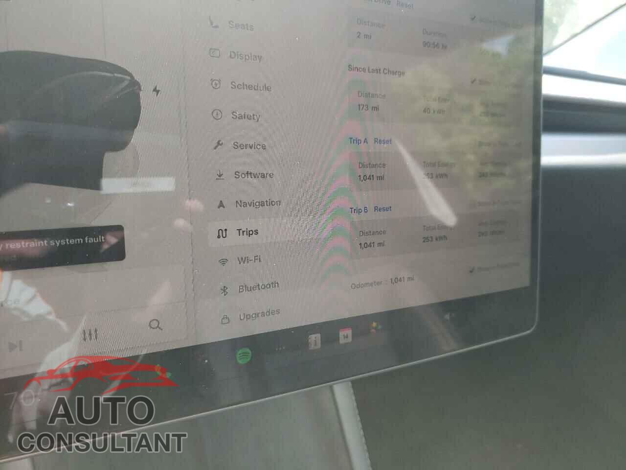 TESLA MODEL 3 2025 - 5YJ3E1EA4SF965566