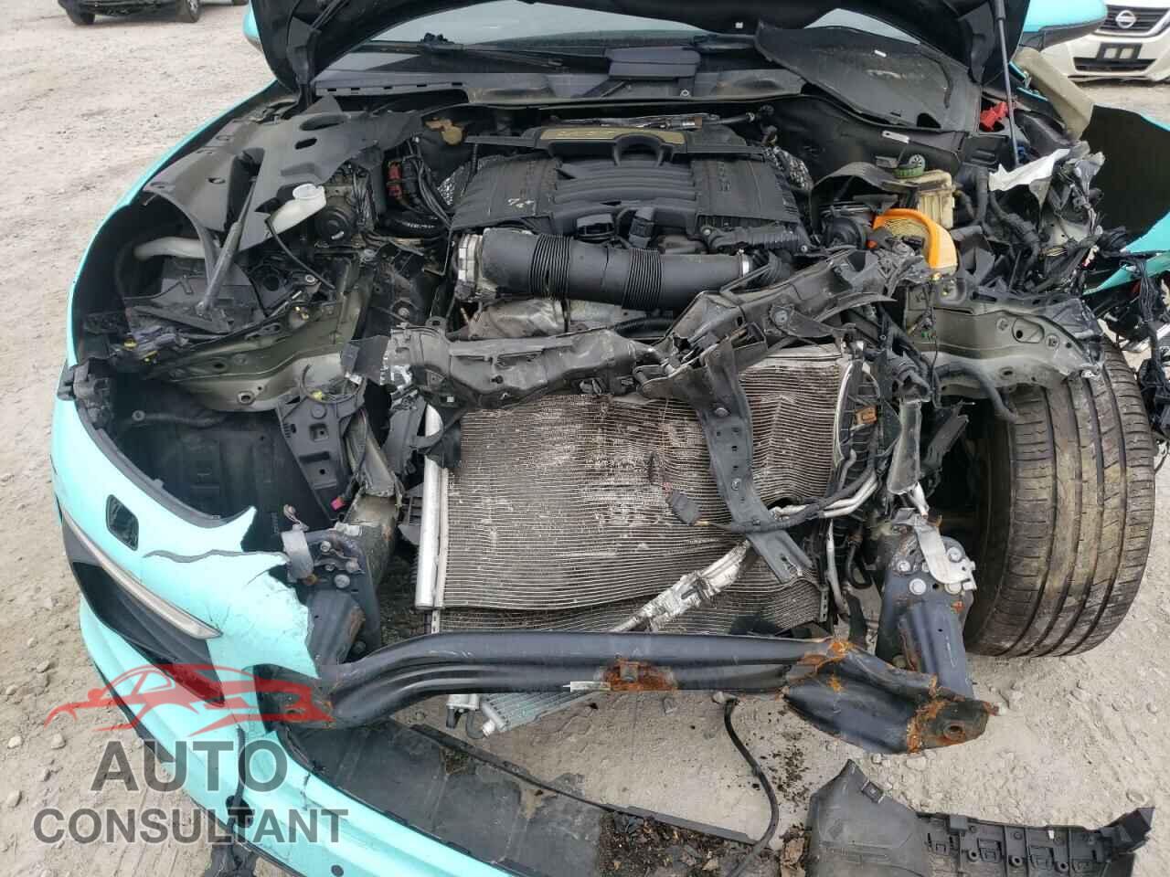 PORSCHE CAYENNE 2017 - WP1AA2A20HKA80380