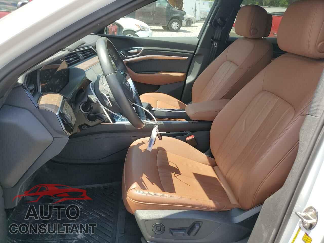 AUDI E-TRON 2021 - WA1AAAGE5MB010441
