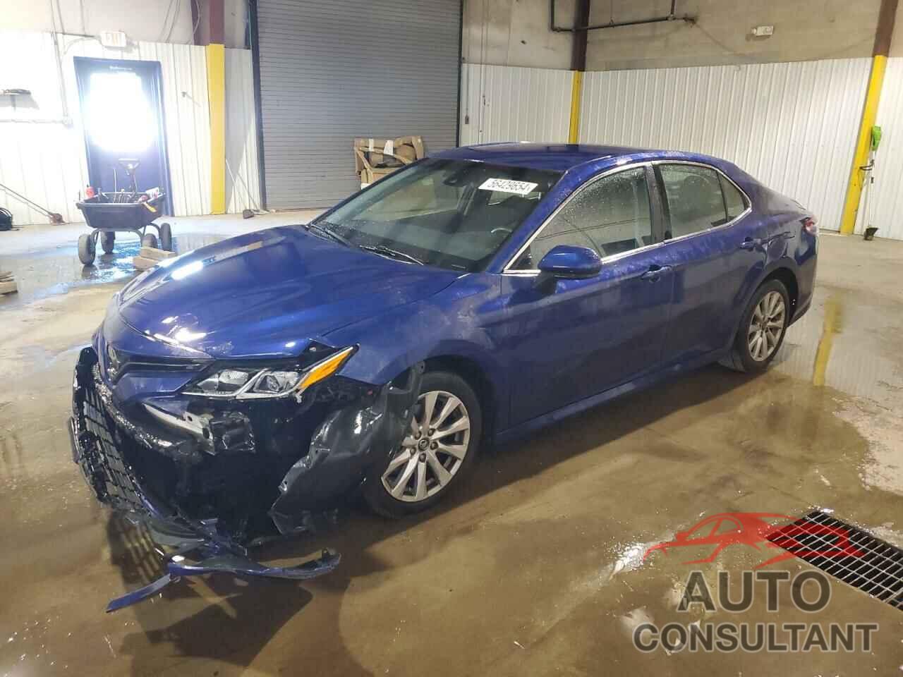 TOYOTA CAMRY 2018 - 4T1B11HK8JU512287