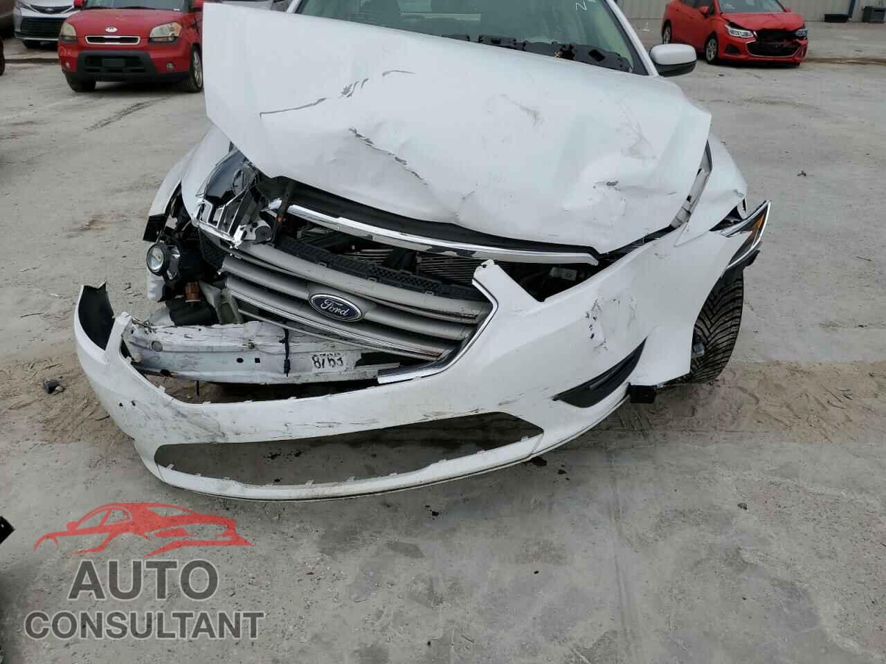 FORD TAURUS 2017 - 1FAHP2E85HG146475
