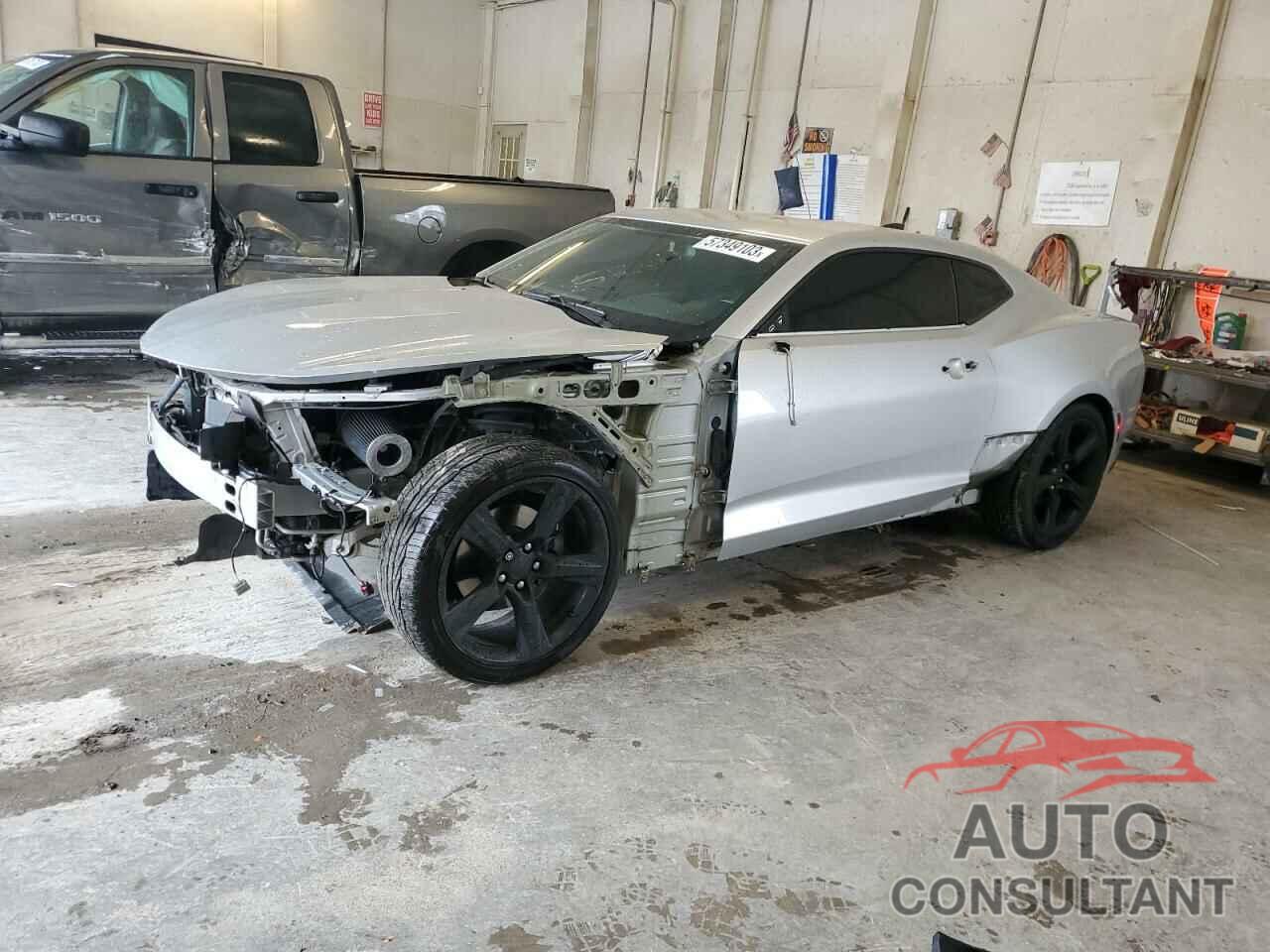 CHEVROLET CAMARO 2018 - 1G1FB1RX9J0185928