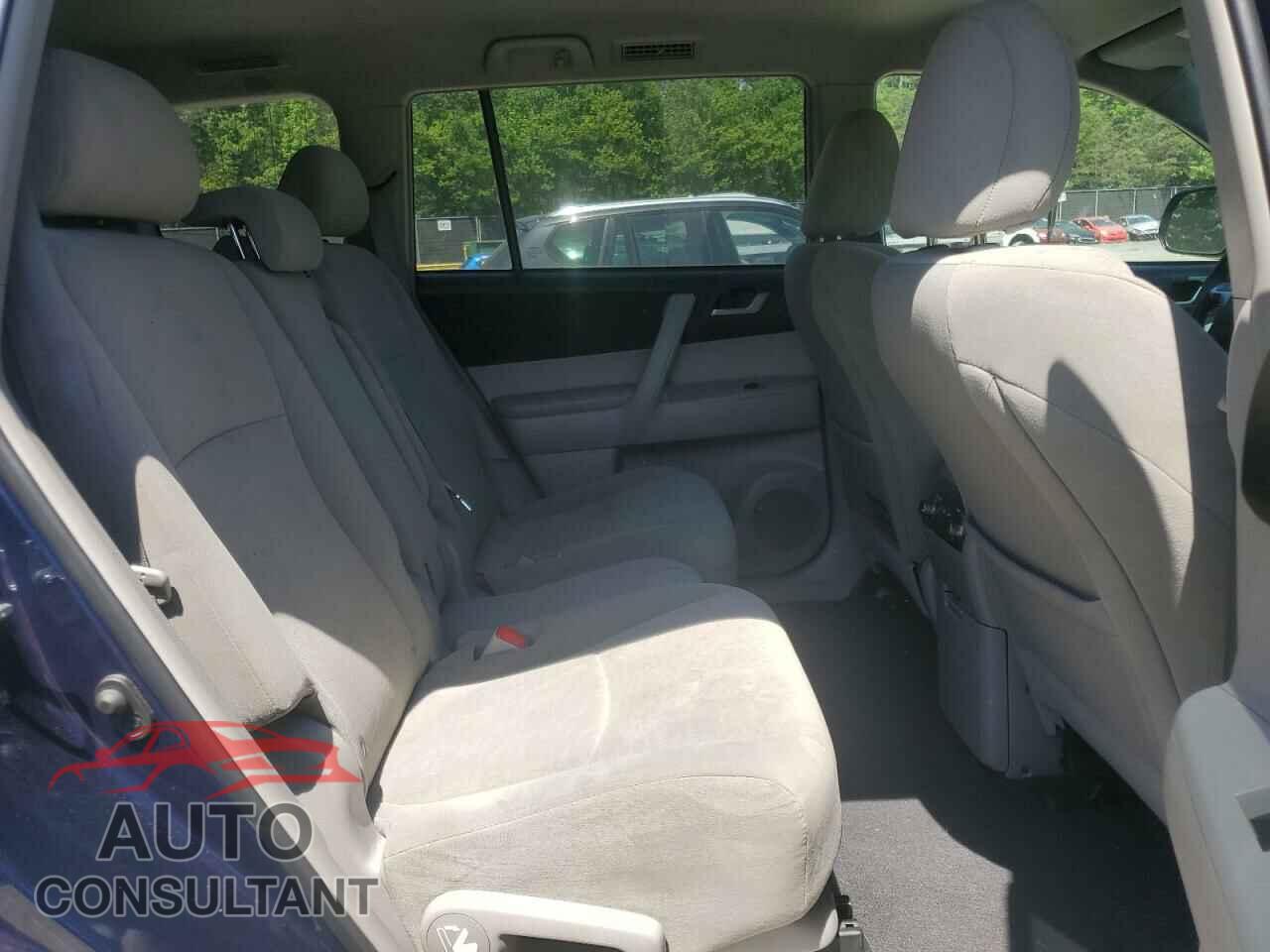 TOYOTA HIGHLANDER 2013 - 5TDBK3EH8DS239592