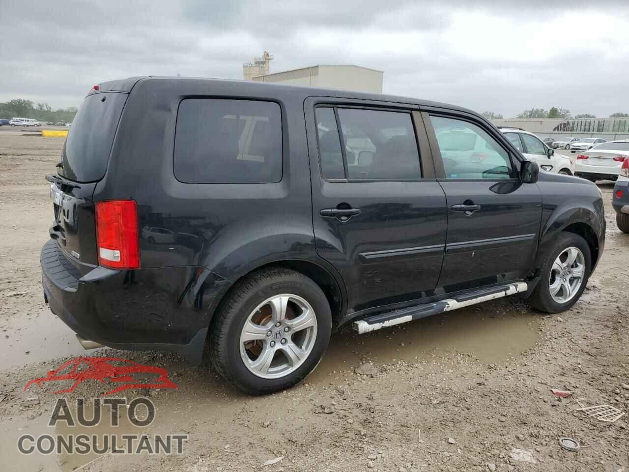 HONDA PILOT 2015 - 5FNYF4H7XFB069444