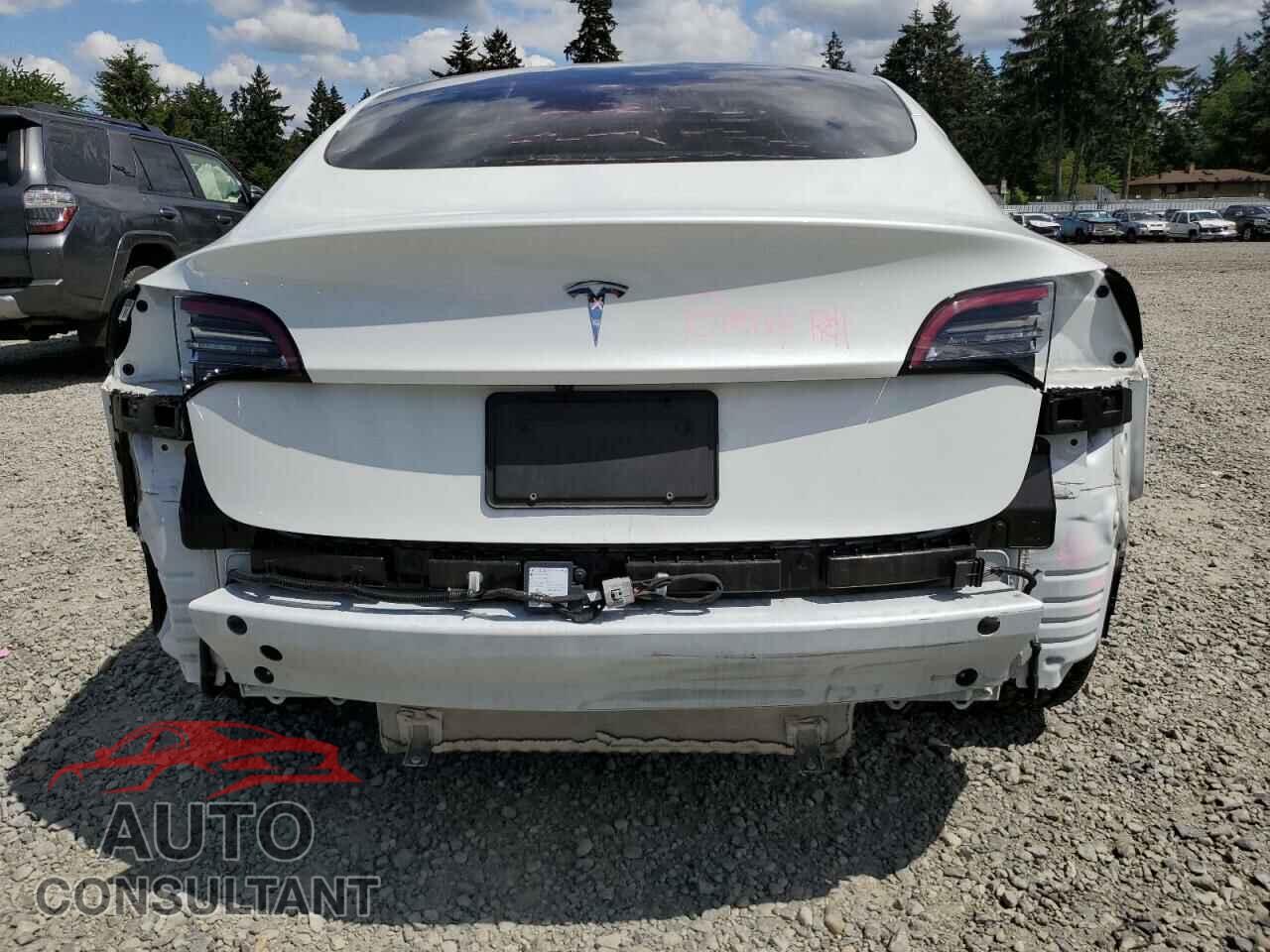 TESLA MODEL 3 2022 - 5YJ3E1EA4NF295456