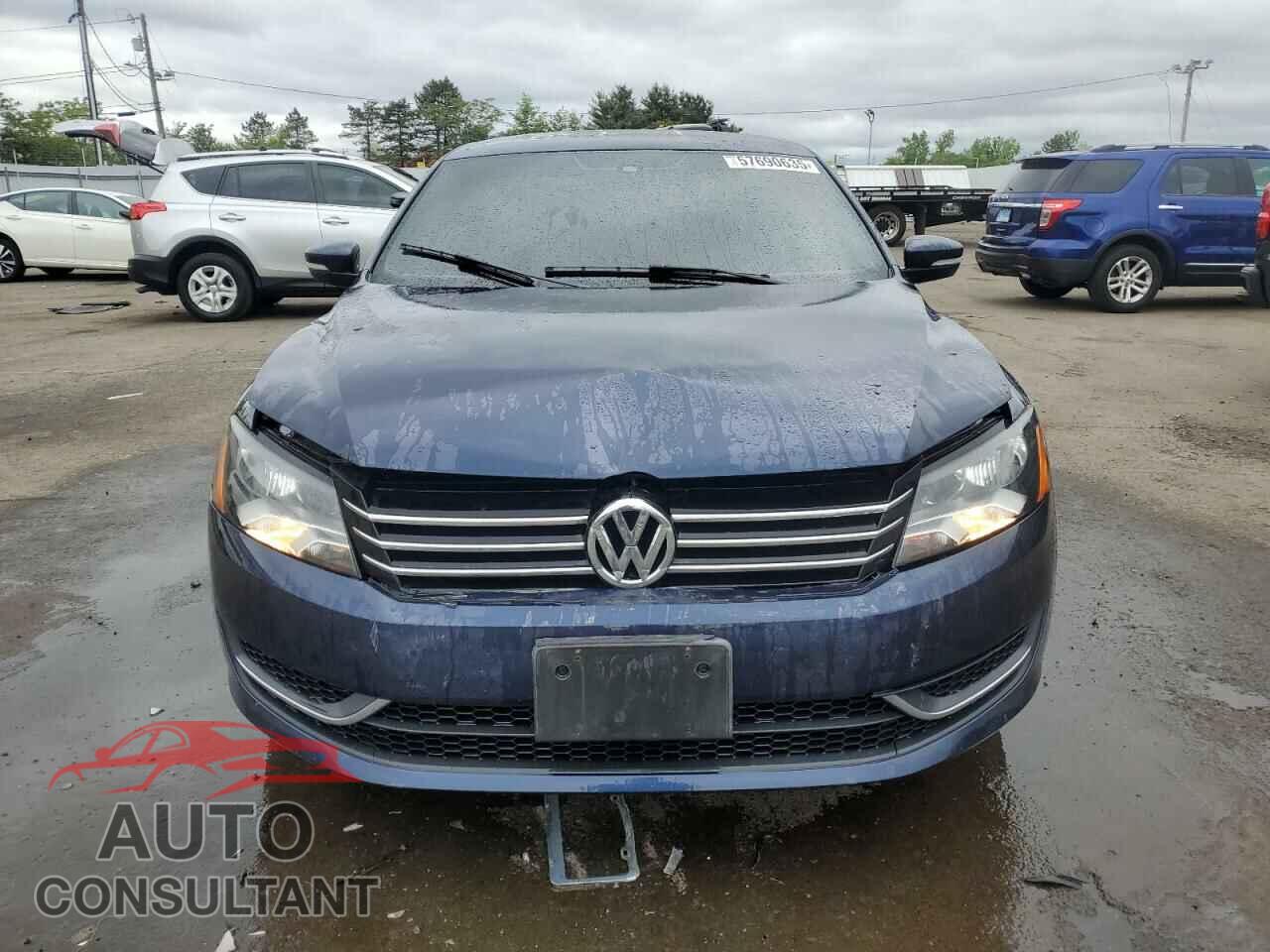 VOLKSWAGEN PASSAT 2014 - 1VWBT7A38EC043473