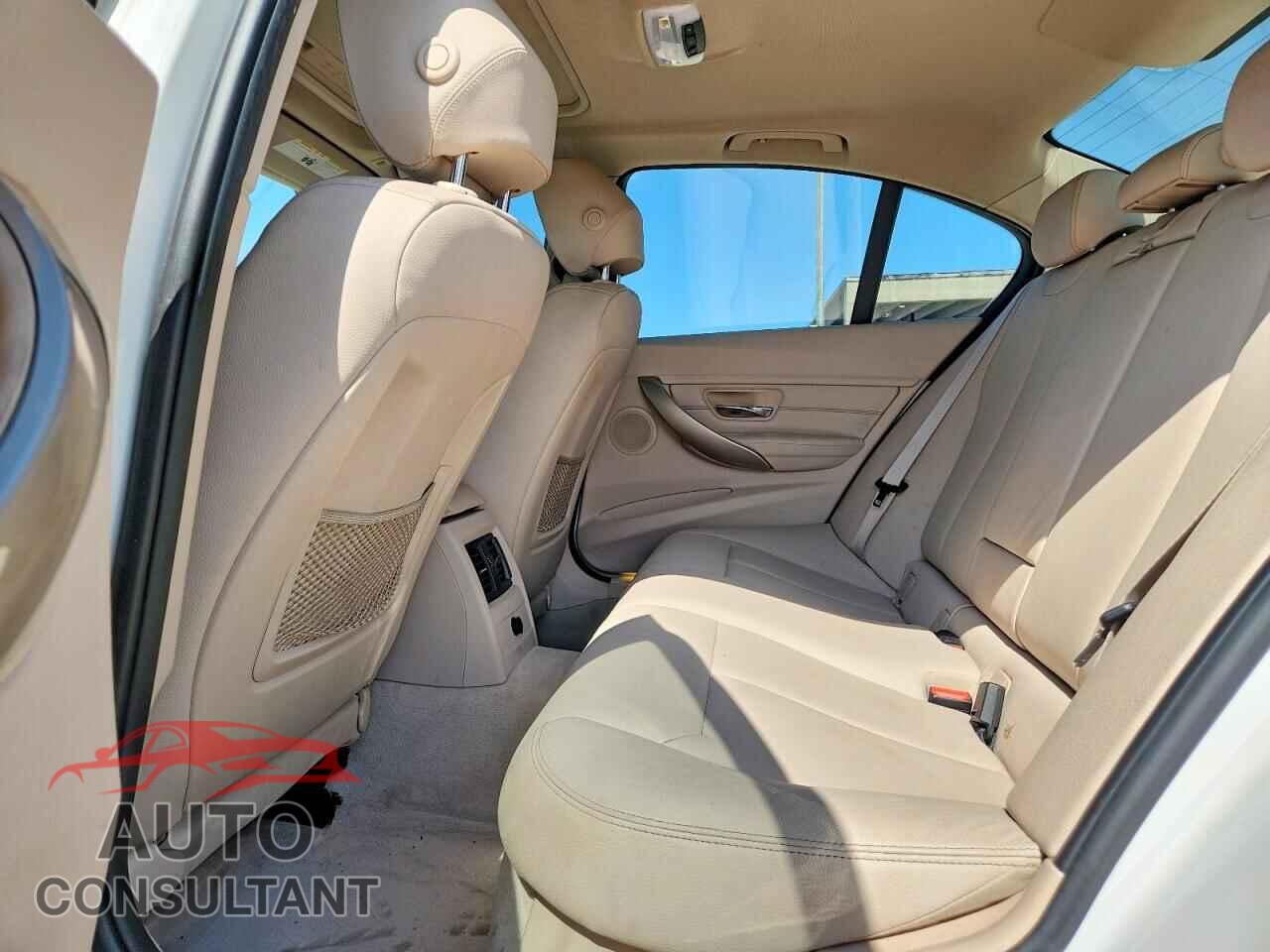 BMW 3 SERIES 2013 - WBA3B5C53DF591310