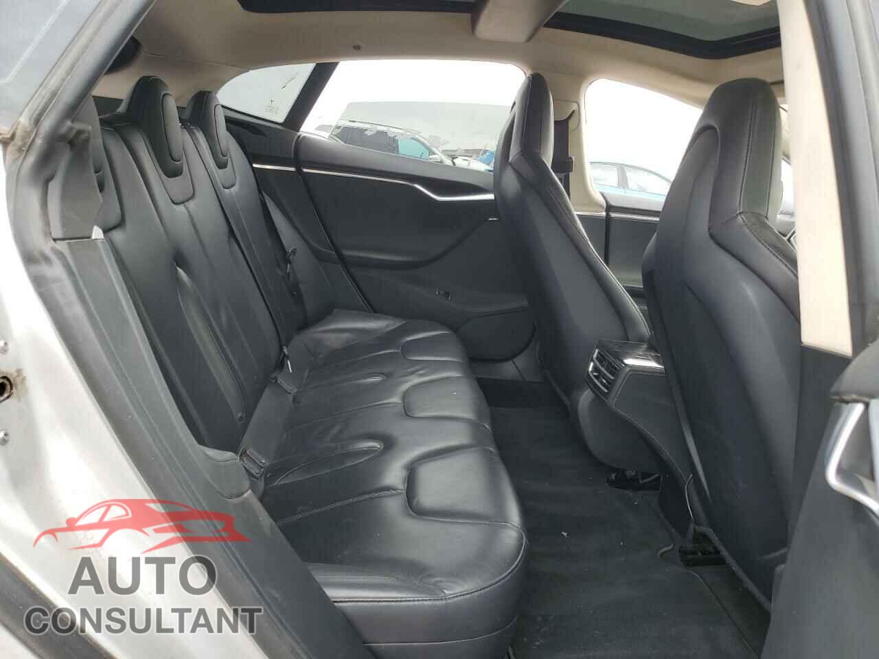 TESLA MODEL S 2013 - 5YJSA1CP3DFP27631