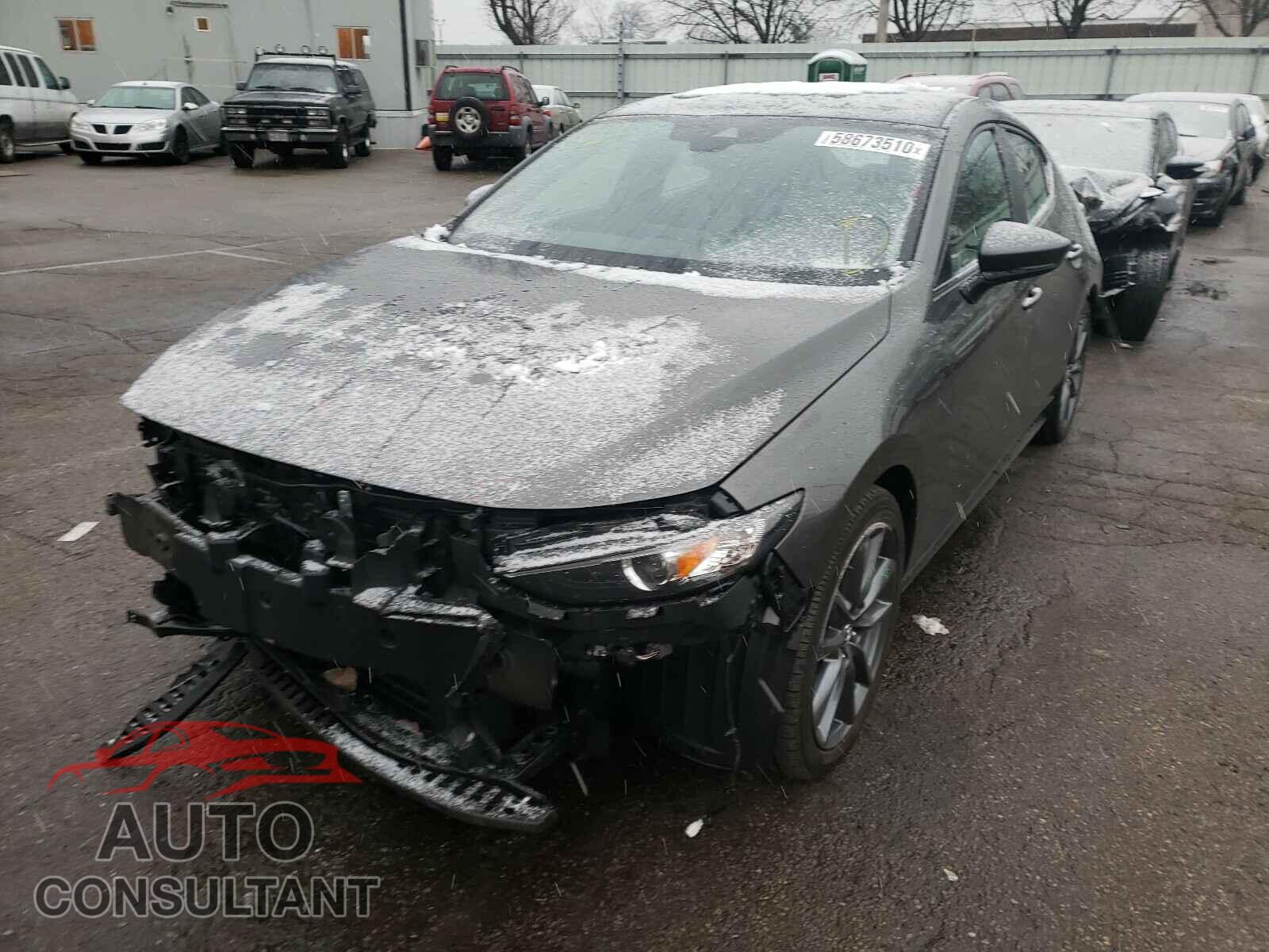 MAZDA 3 2019 - JM1BPAJM3K1137555