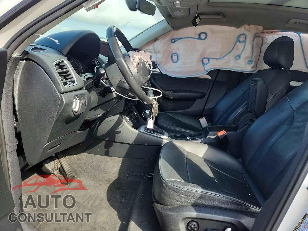 AUDI Q3 2017 - WA1BCCFS5HR016335