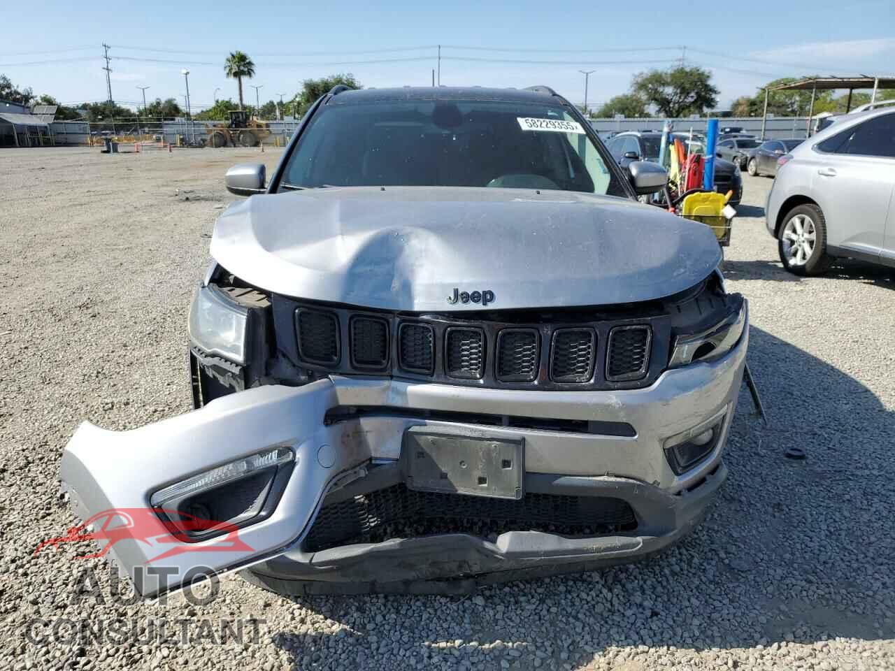 JEEP COMPASS 2018 - 3C4NJDBBXJT457556