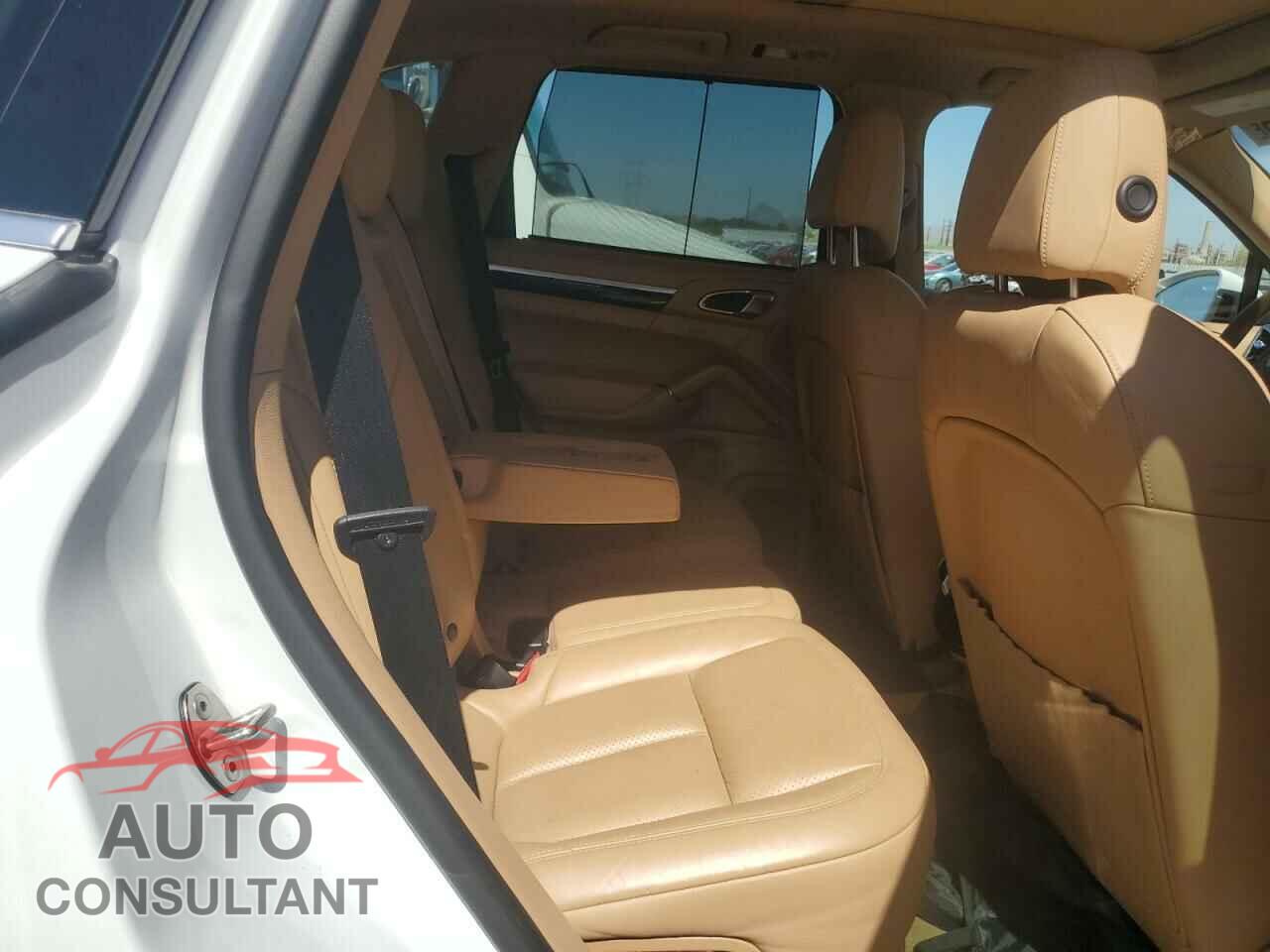 PORSCHE CAYENNE 2016 - WP1AB2A27GLA95920