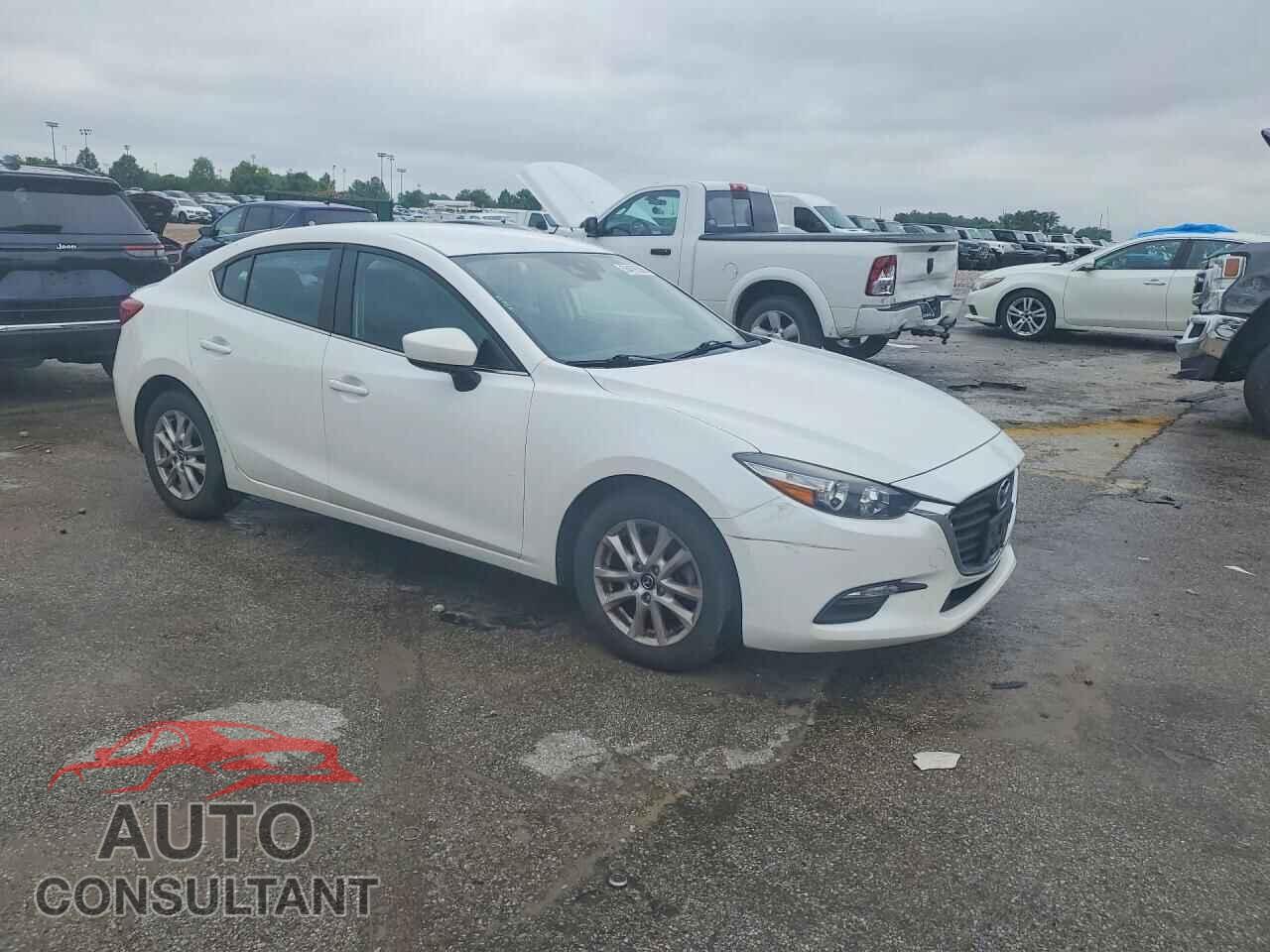 MAZDA 3 2018 - 3MZBN1U70JM186335