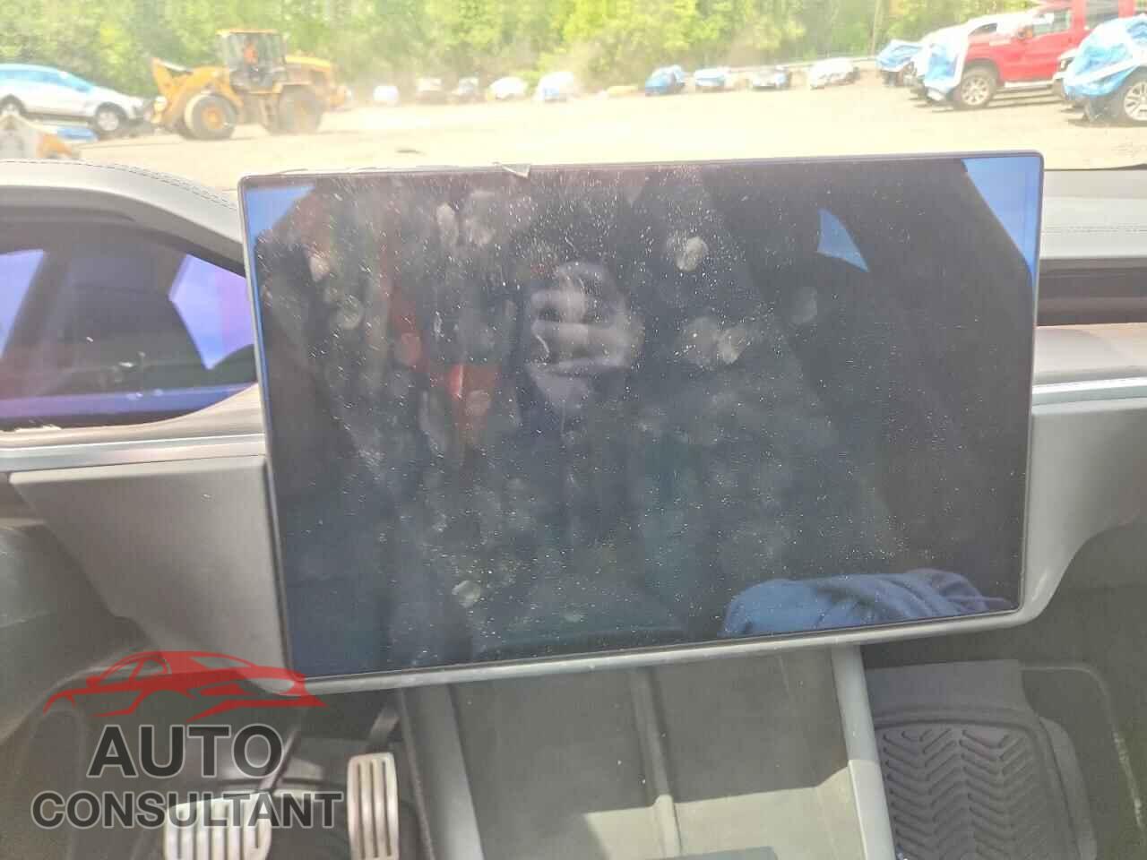 TESLA MODEL X 2023 - 7SAXCDE55PF426251