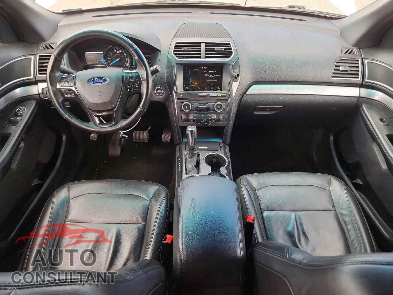 FORD EXPLORER 2017 - 1FM5K7D84HGA88557
