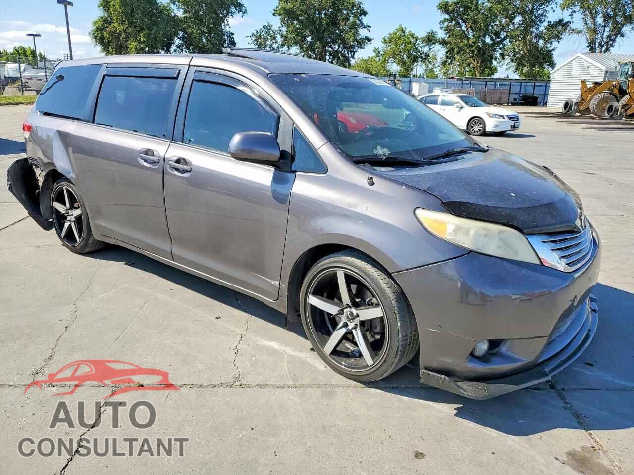 TOYOTA SIENNA 2011 - 5TDYK3DC4BS160921