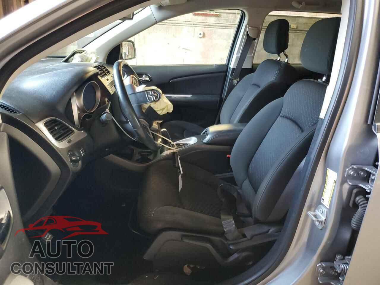 DODGE JOURNEY 2019 - 3C4PDCBB0KT758669