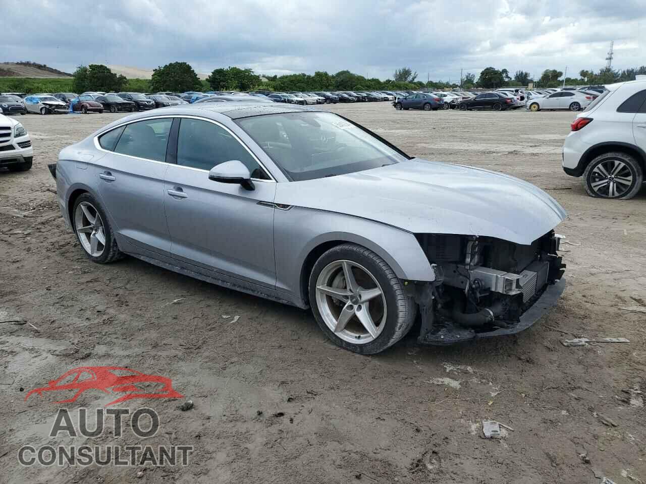 AUDI A5 2018 - WAUDNCF50JA005859