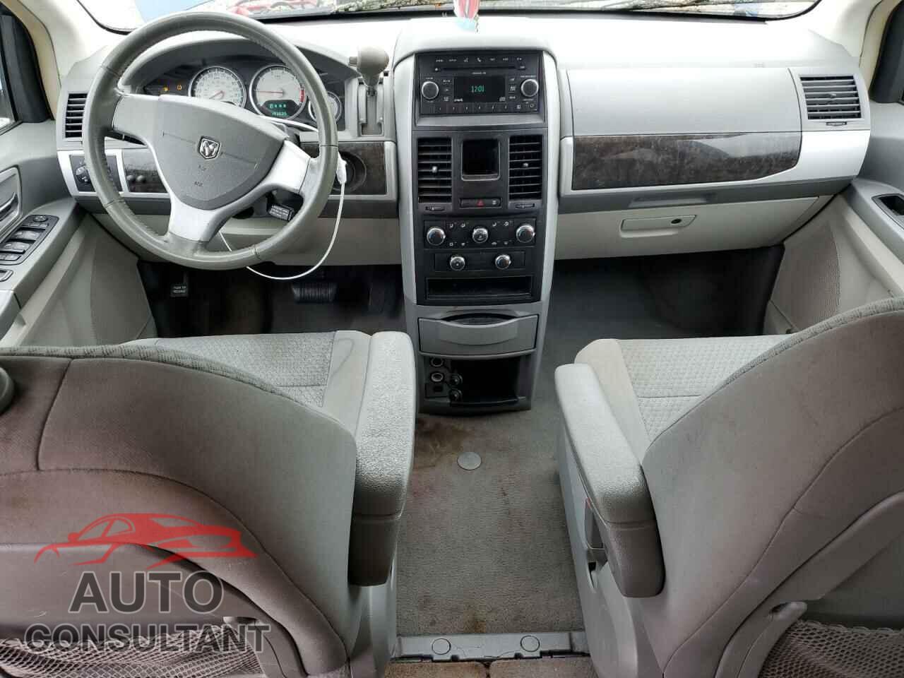 DODGE CARAVAN 2010 - 2D4RN5D10AR229779